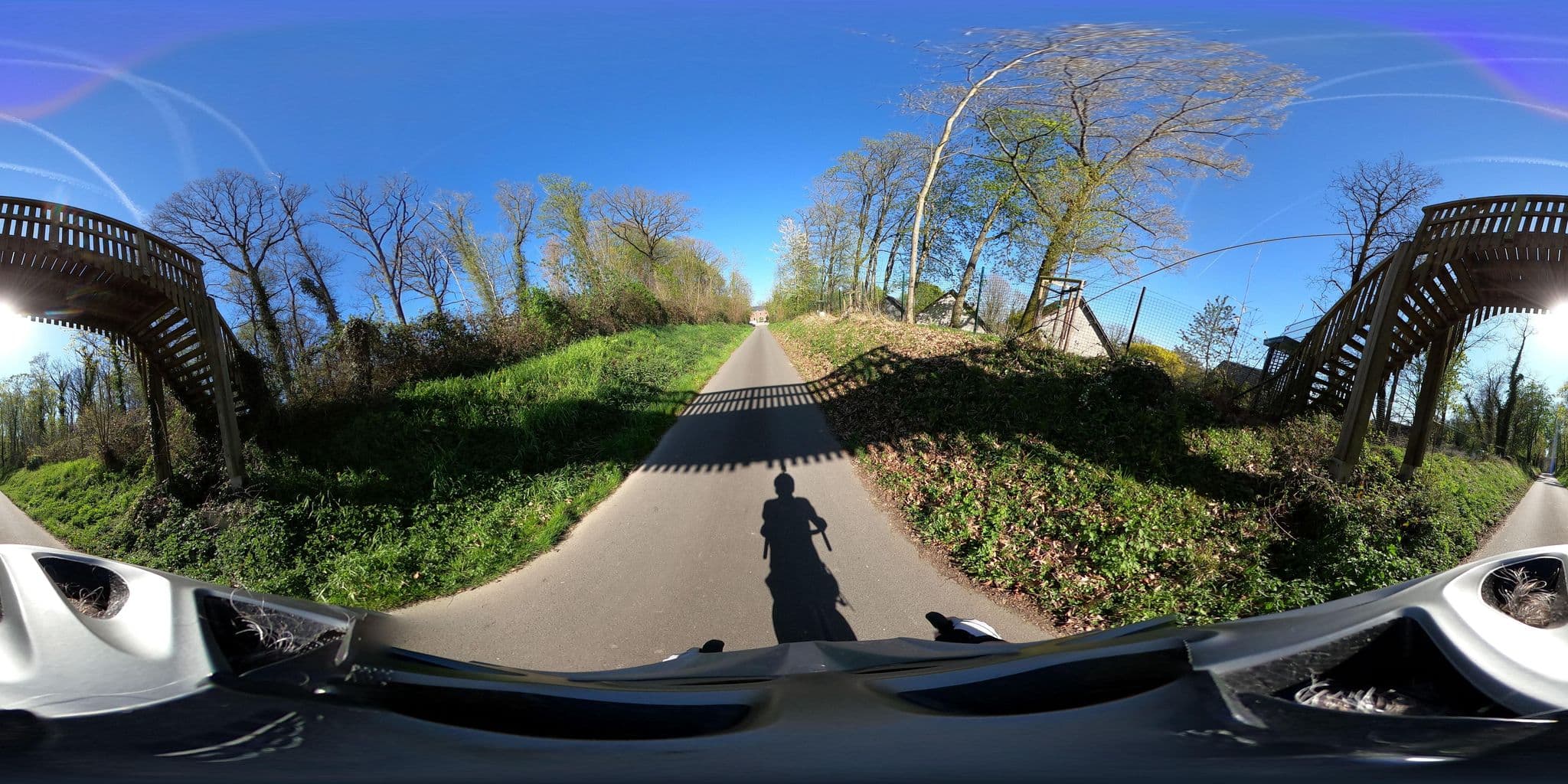 Street view near bungalow 106, Burdinne — © Eebie (CC BY-SA · Mapillary)