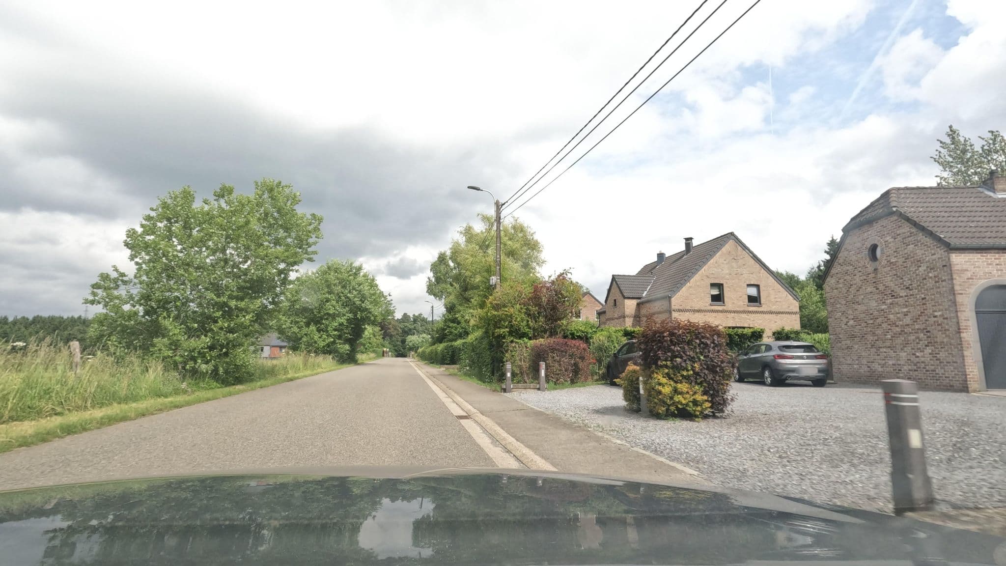 Street view near B&B Terre de Ciel, Ferrières — © vinisa (CC BY-SA · Mapillary)