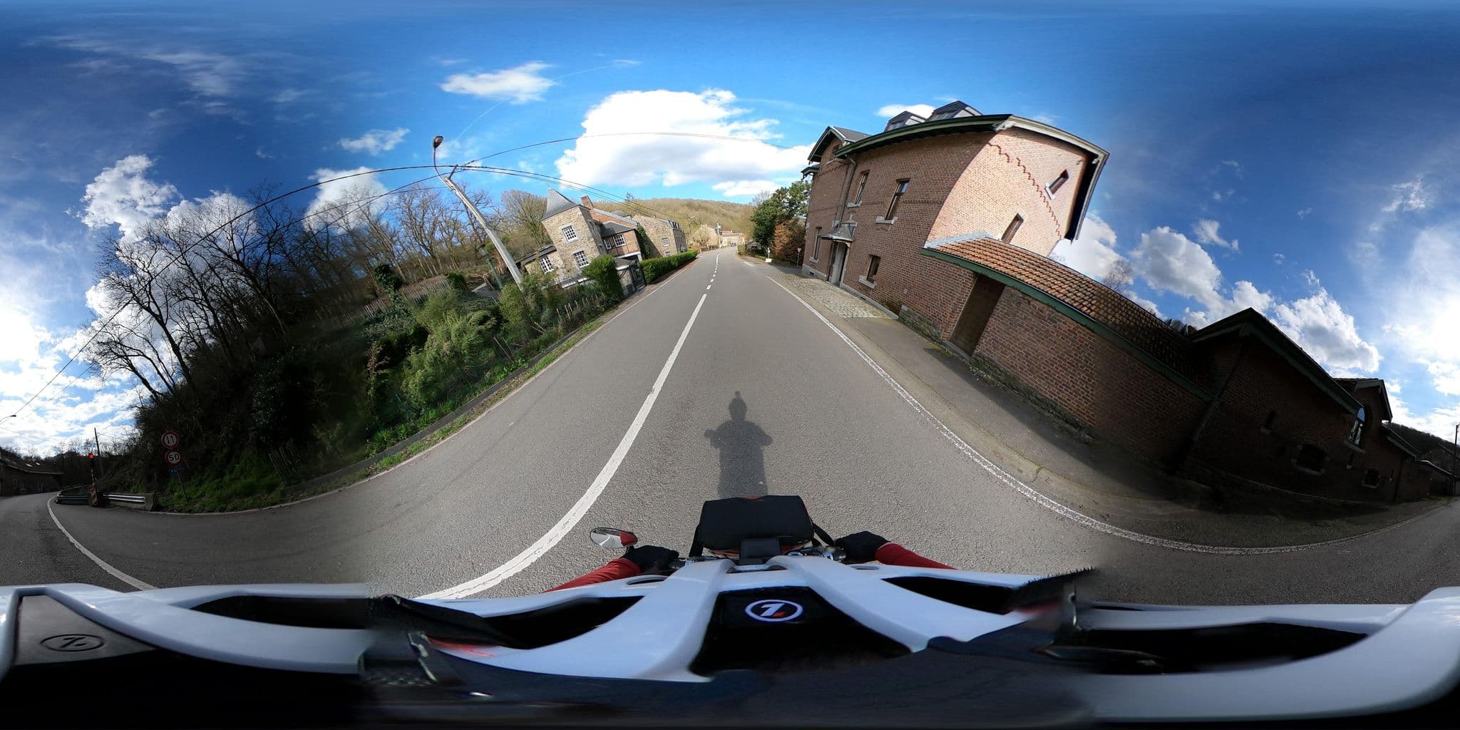 Street view near Le Néblon, Hamoir — © Mizuna (CC BY-SA · Mapillary)