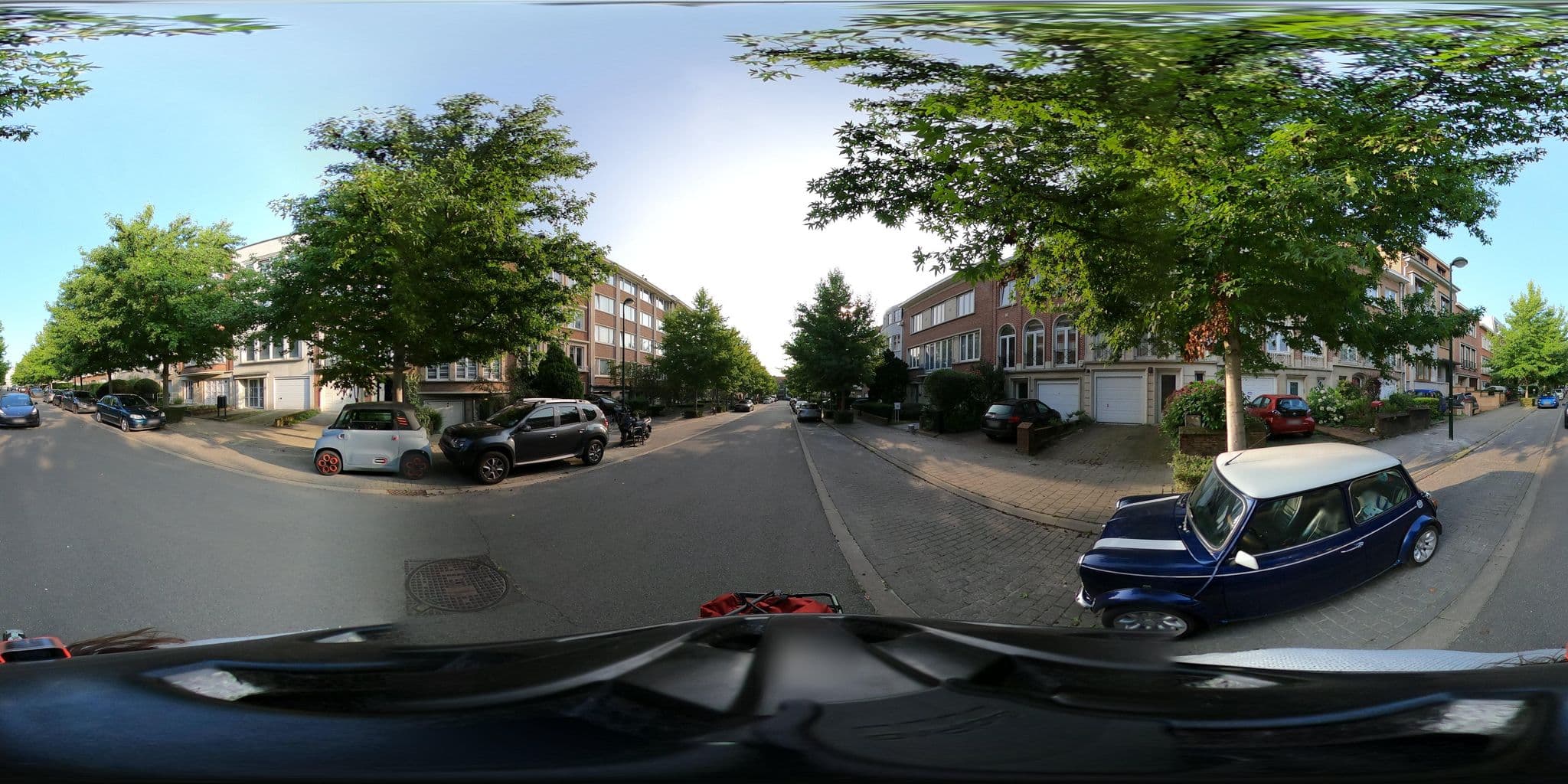 Street view near B&B Capitaine Piret, Woluwe-Saint-Lambert — © RaphaelPasLoin (CC BY-SA · Mapillary)