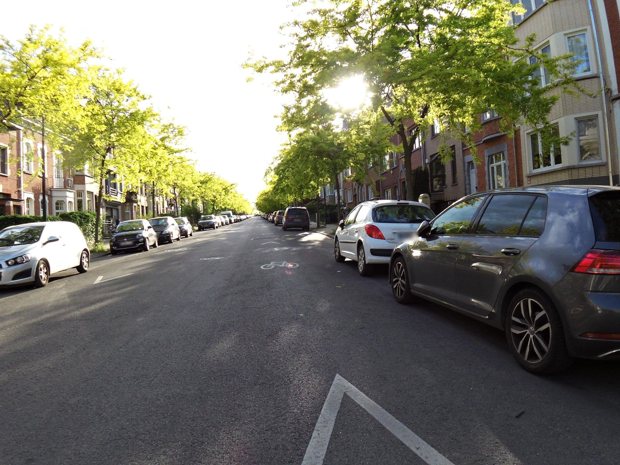 Street view near Villa Sablon, Woluwe-Saint-Lambert — © thierry1030 (CC BY-SA · Mapillary)