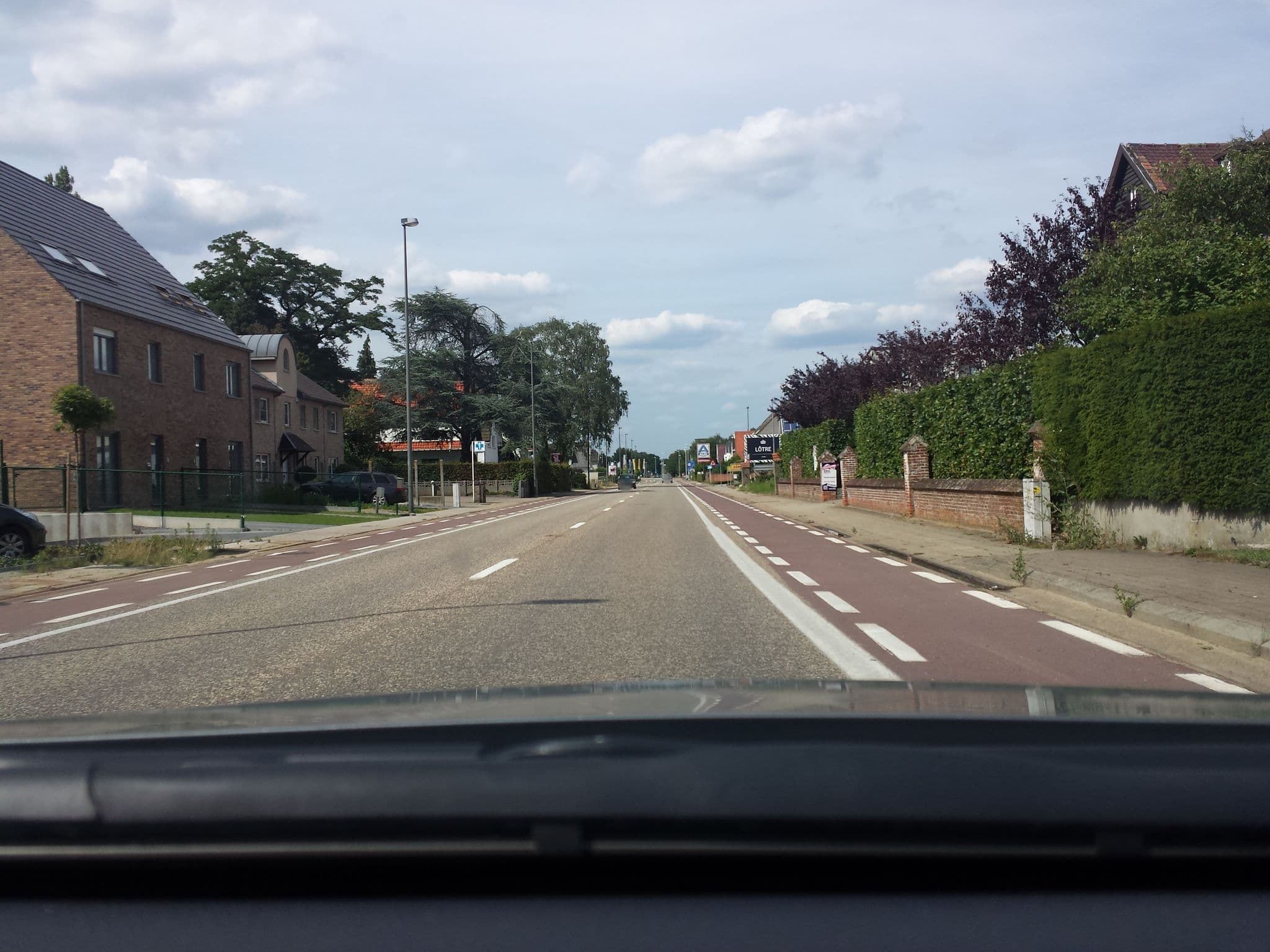 Street view near Villa Constanza, Beringen — © sven_ (CC BY-SA · Mapillary)