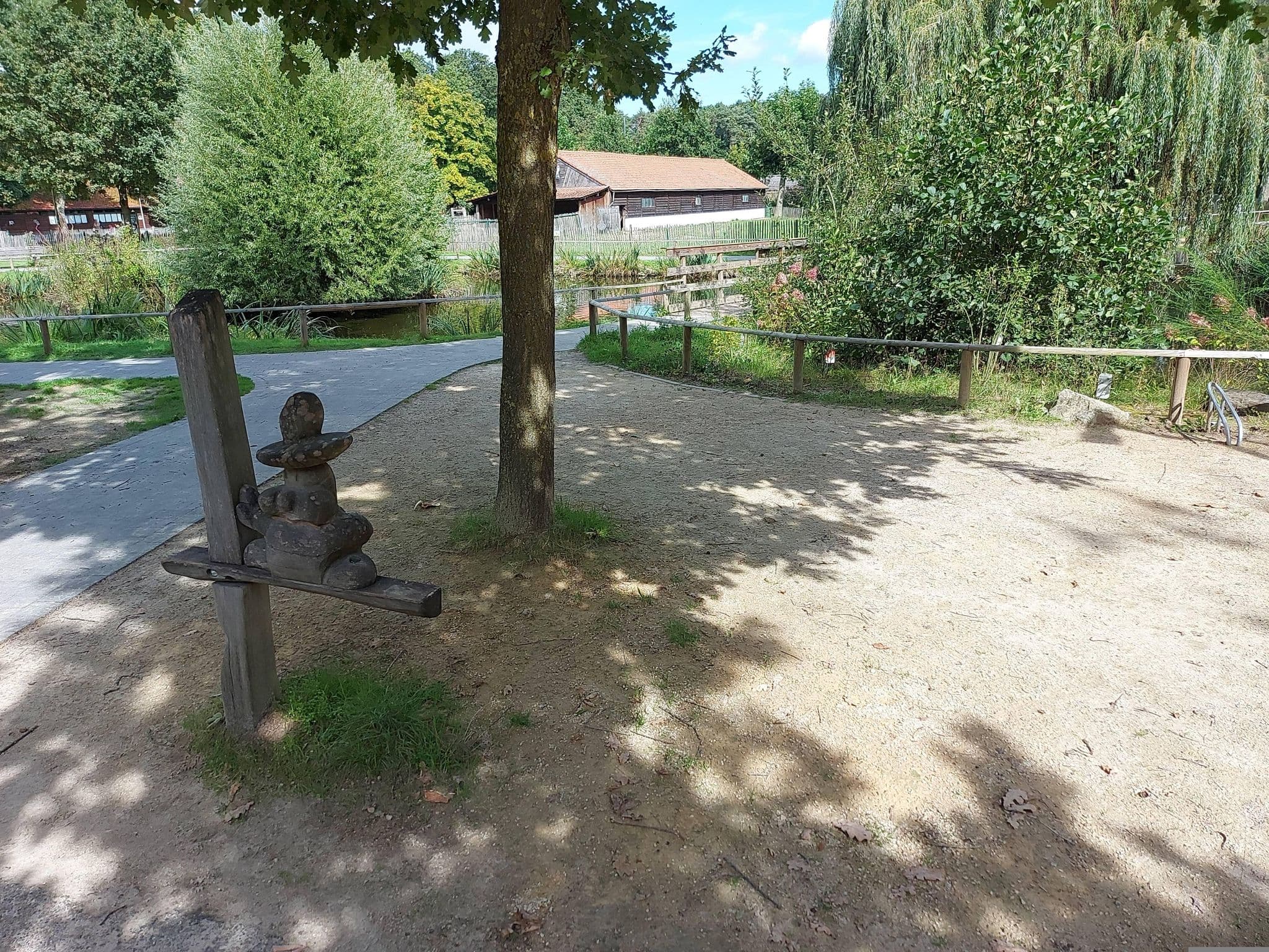 Street view near Hostellerie Vivendum, Lanaken — © dentonny (CC BY-SA · Mapillary)
