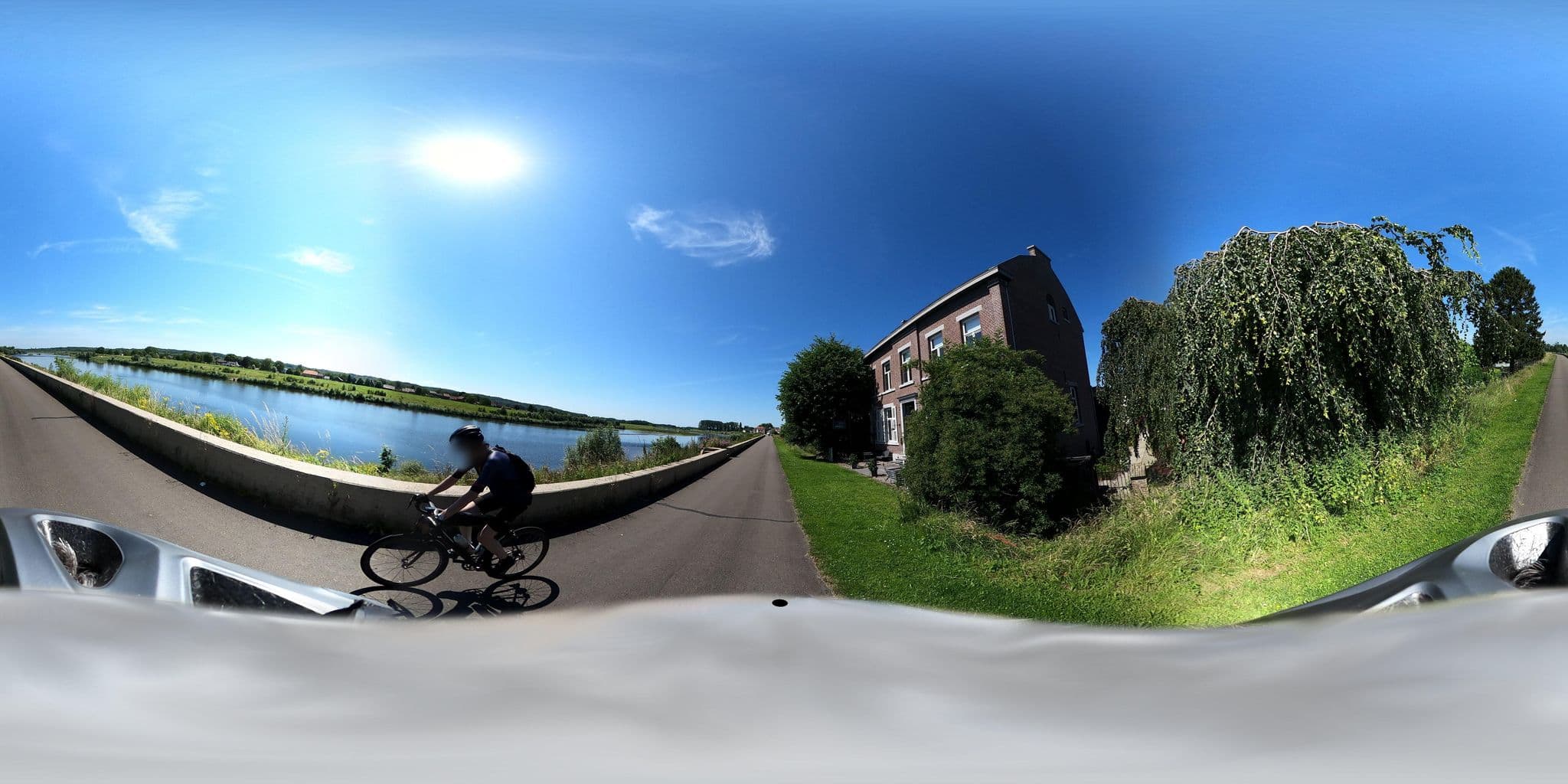 Street view near Maashuis, Uikhoven — © Eebie (CC BY-SA · Mapillary)