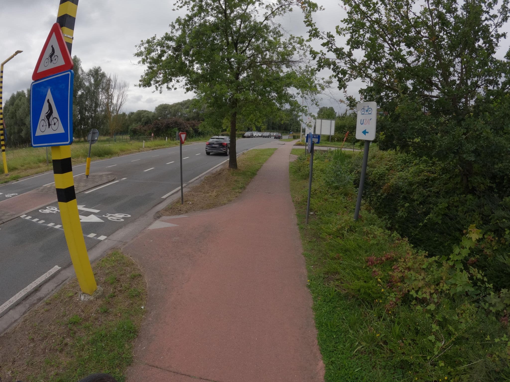 Street view near Drie Eiken, Wilrijk — © koninklijke (CC BY-SA · Mapillary)