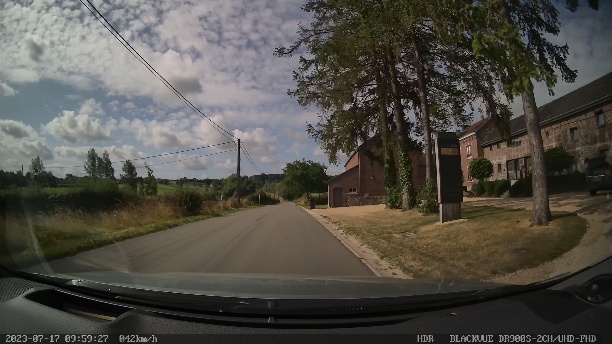 Street view near Room Comic, Hombourg — © madel (CC BY-SA · Mapillary)