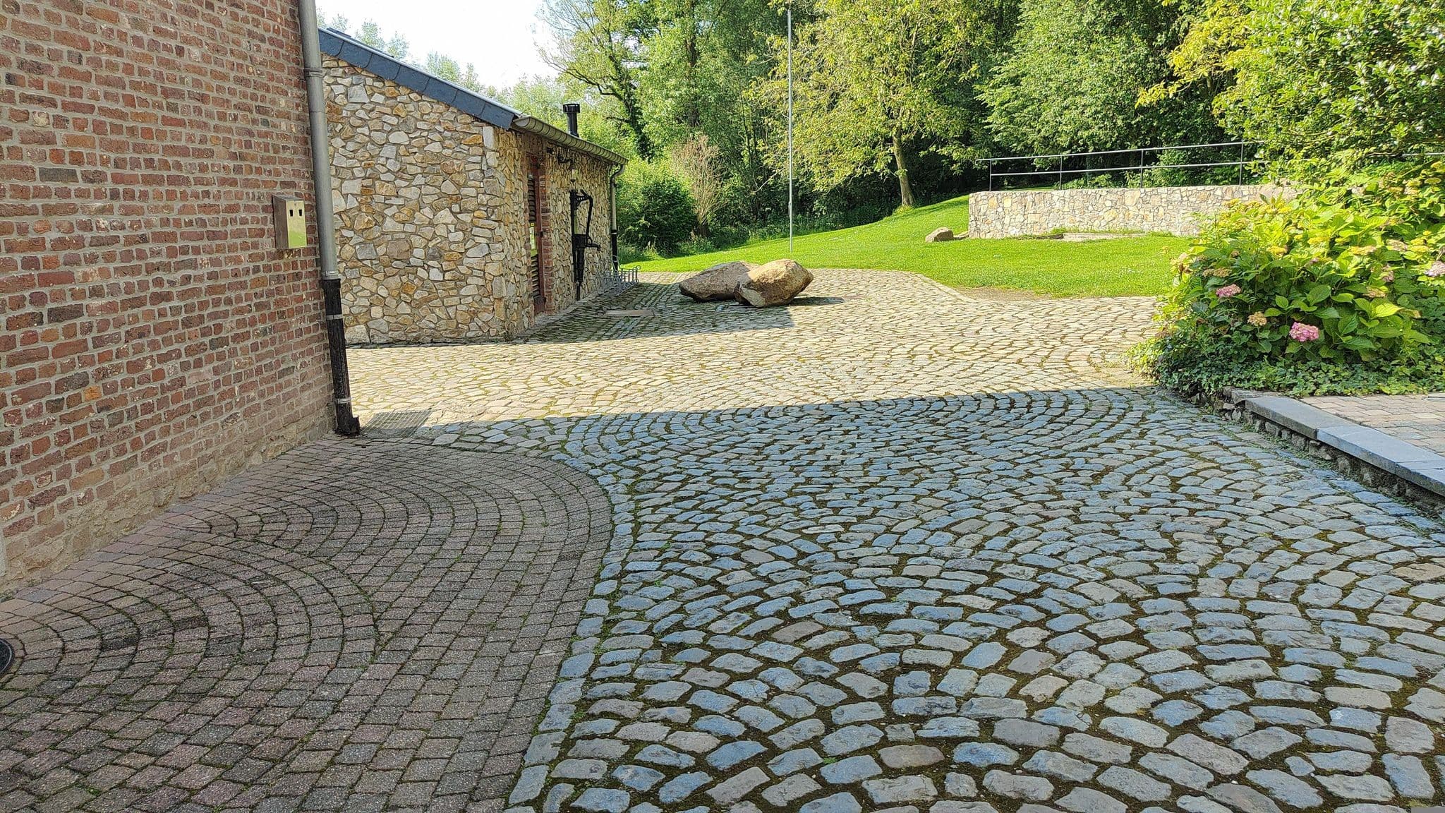 Street view near Molen van Medael - vakantiehuisje 3, Hombourg — © jeroenrozema74 (CC BY-SA · Mapillary)