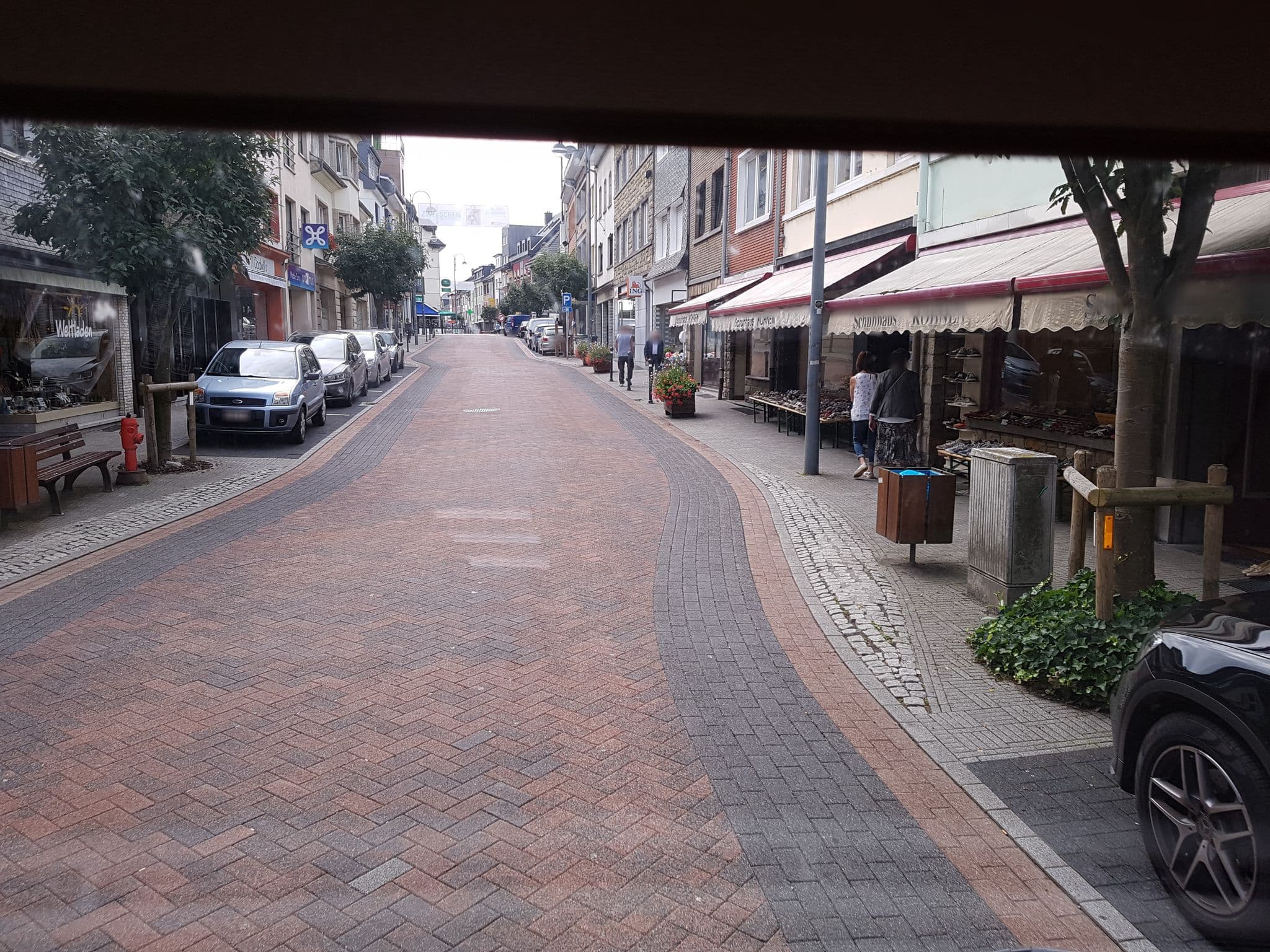 Street view near Mittelstandsvereinigung St-Vith Und Umgebung VZW, Saint-Vith — © bernardvoyageur (CC BY-SA · Mapillary)