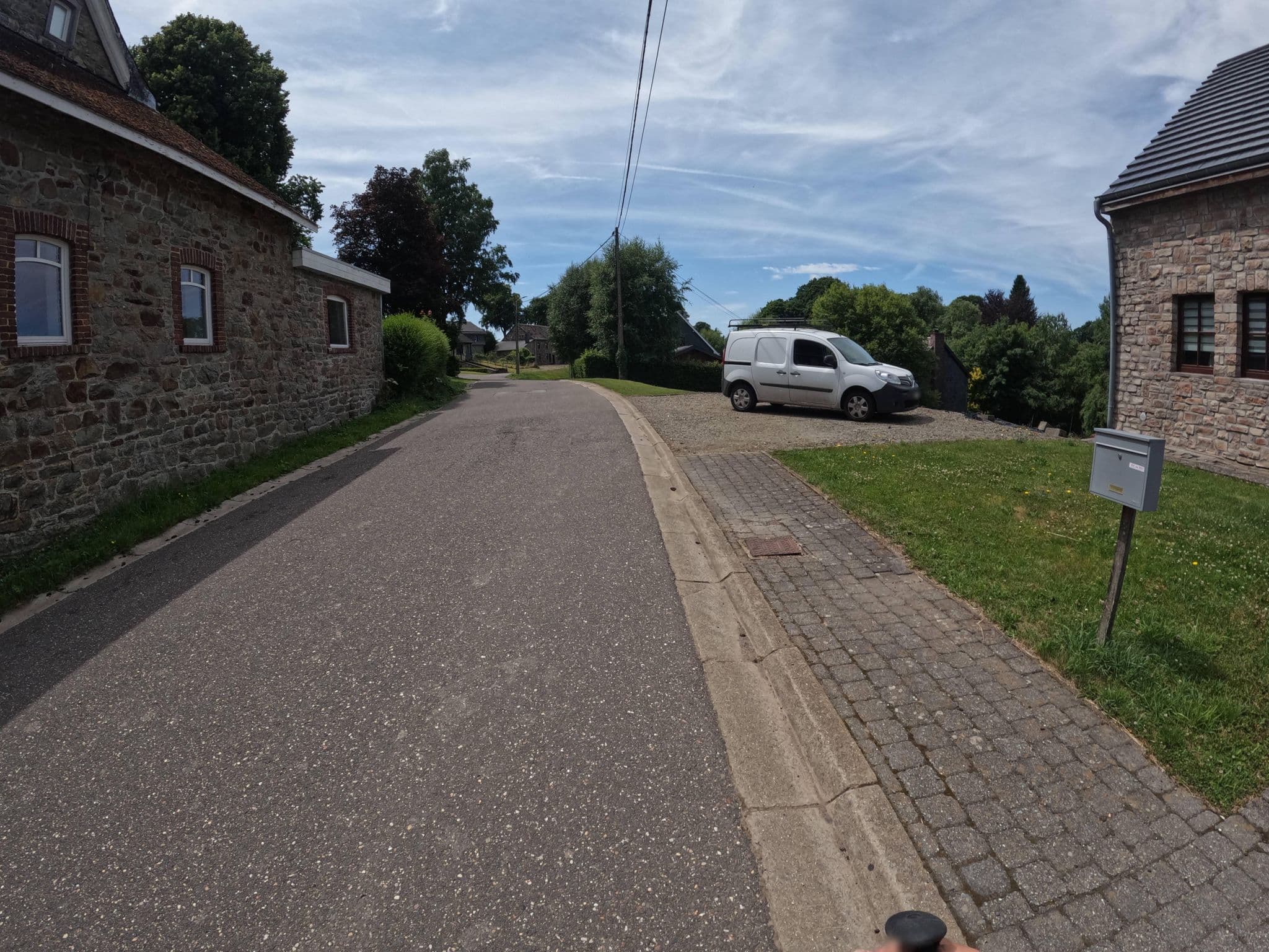 Street view near Maison de La Warche, Robertville — © vinisa (CC BY-SA · Mapillary)