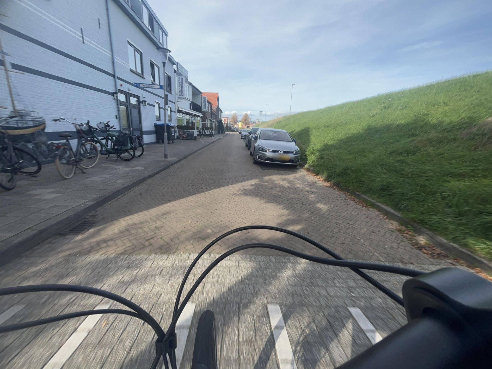 Street view near Hotel Eetcafé Smits, Wemeldinge — © eyeltayegmailcom (CC BY-SA · Mapillary)