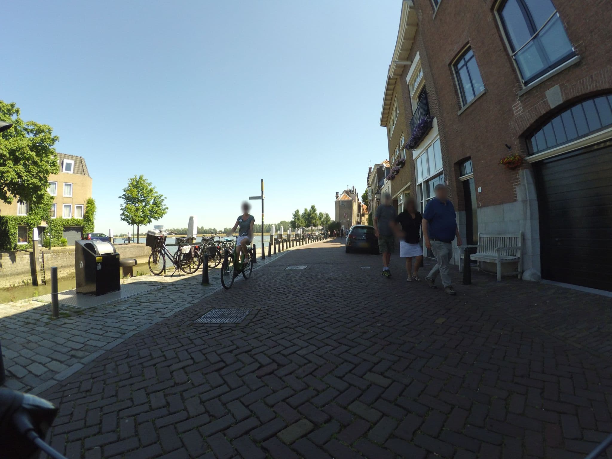 Street view near Appartement Veen, Dordrecht — © peewee32 (CC BY-SA · Mapillary)