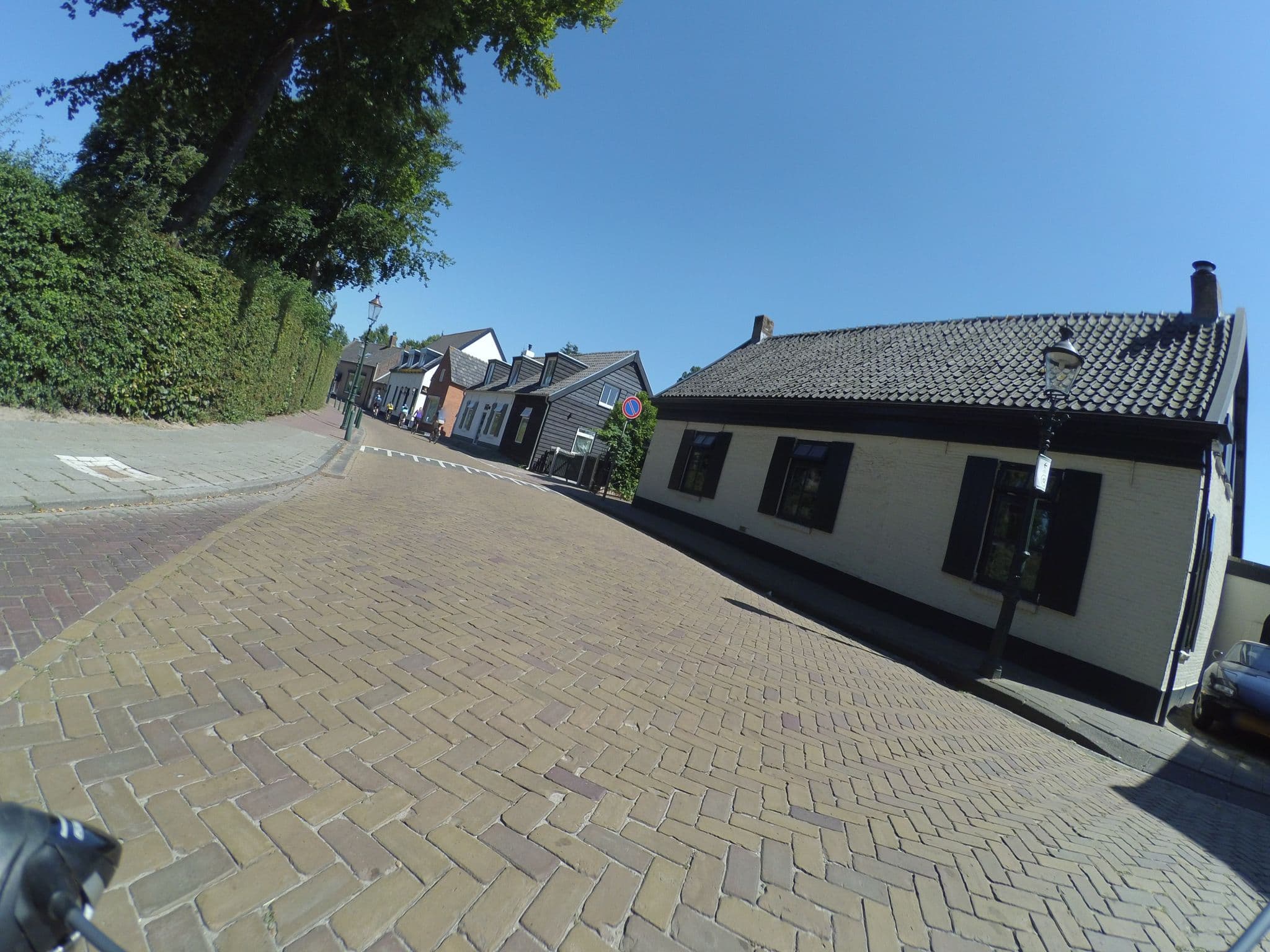 Street view near Bed and Breakfast "Rammesdoenk", Raamsdonk — © peewee32 (CC BY-SA · Mapillary)