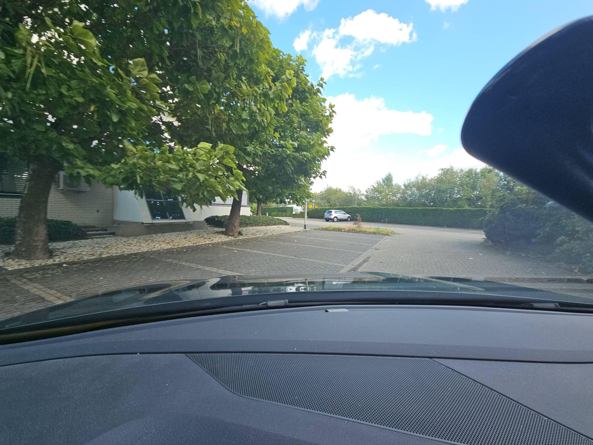 Street view near Hotel Campanile, Grasrijk — © toho (CC BY-SA · Mapillary)