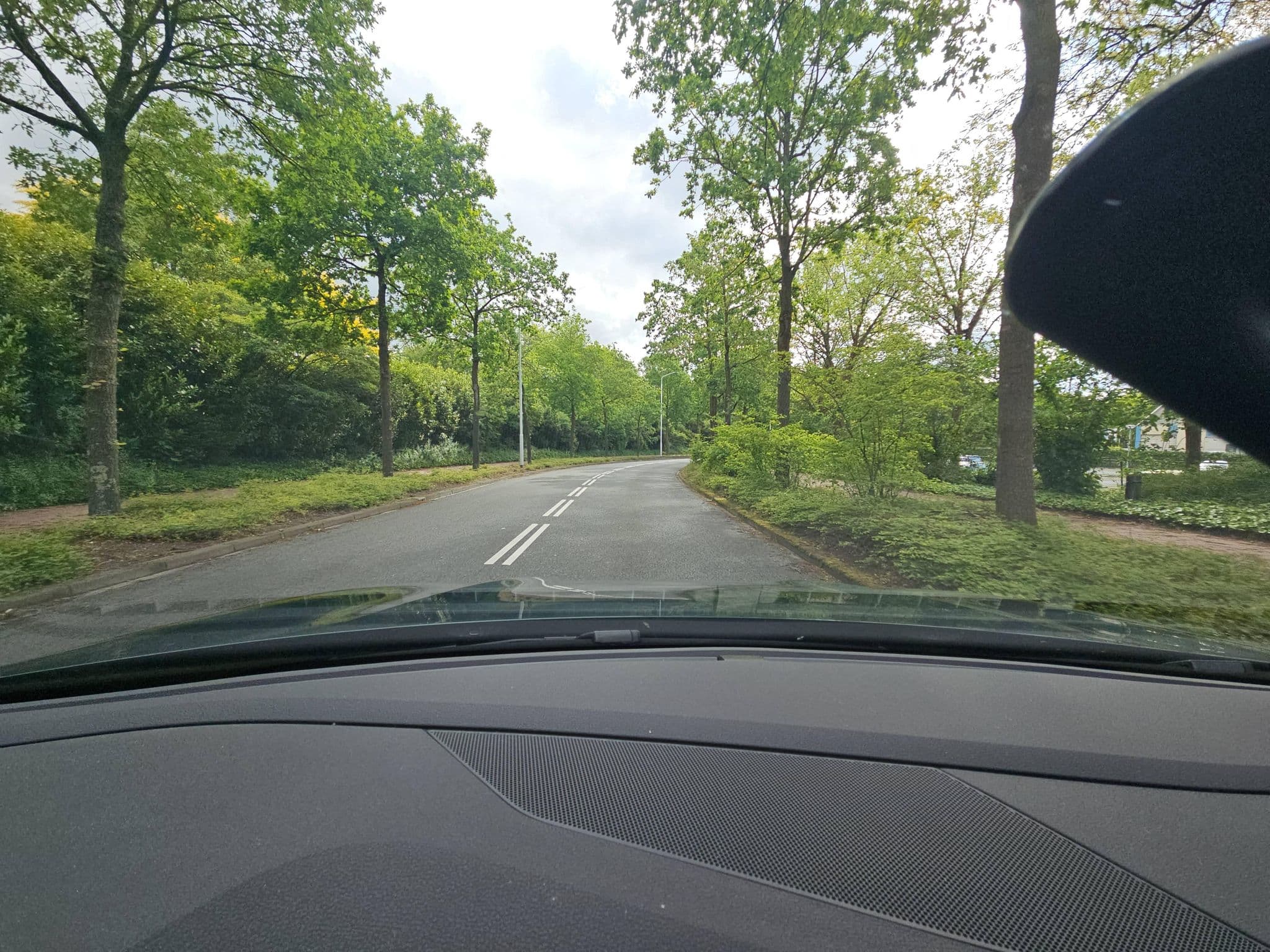Street view near Hotel NH Best, Wilhelminadorp — © toho (CC BY-SA · Mapillary)
