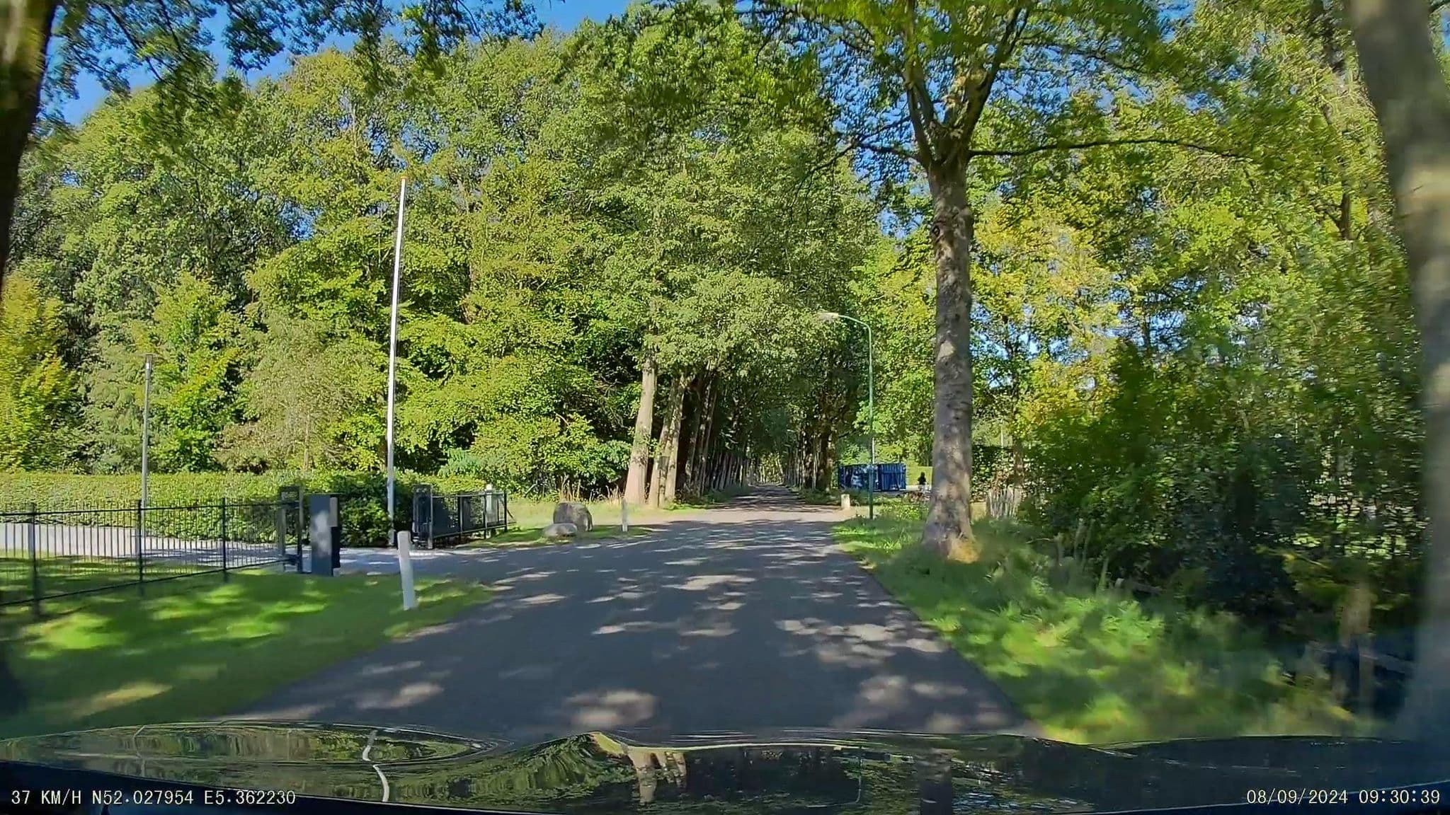 Street view near Klein Dubbelland, Doorn — © thewizard (CC BY-SA · Mapillary)
