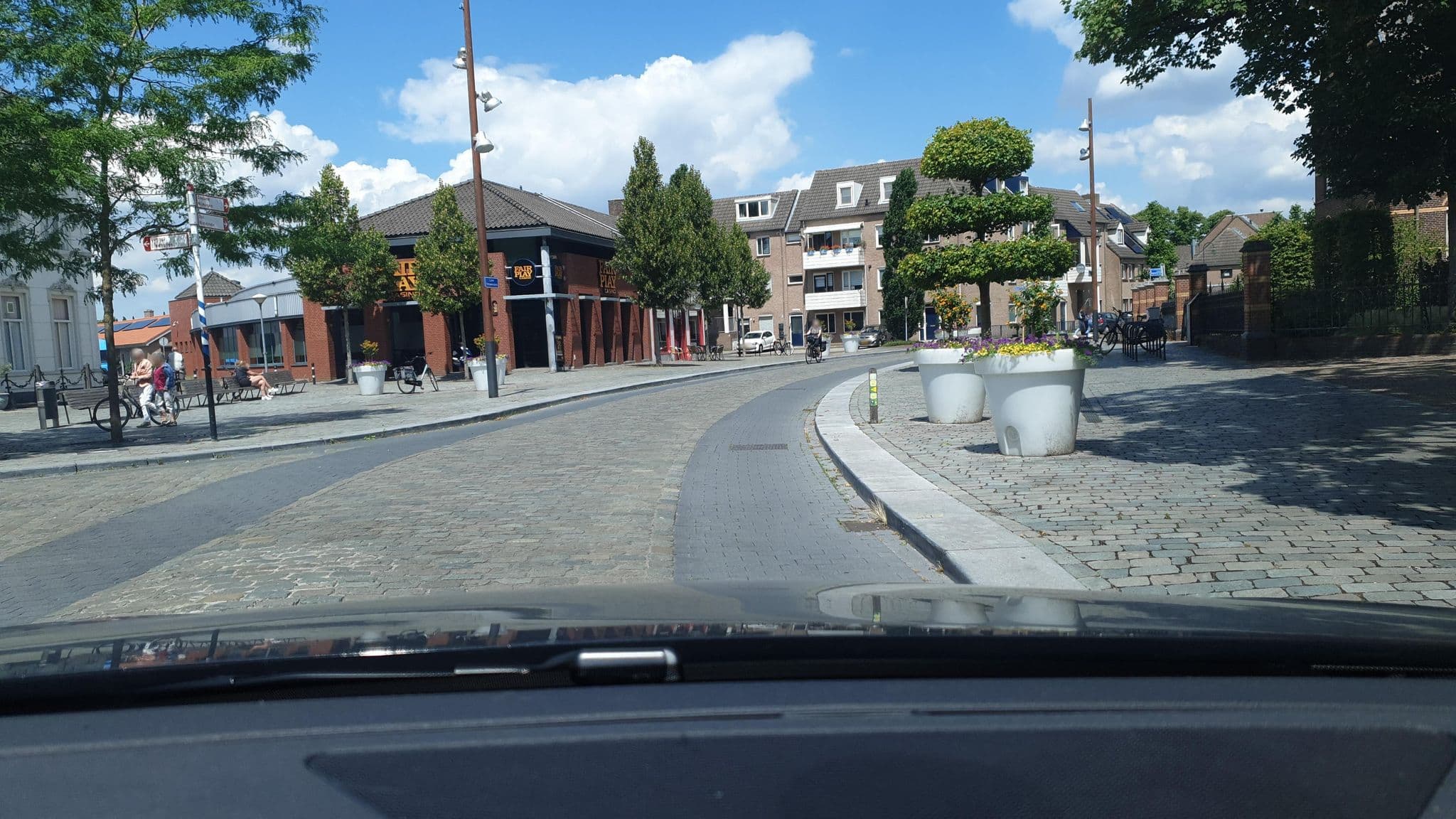Street view near Hotel Jambon, Uden — © toho (CC BY-SA · Mapillary)