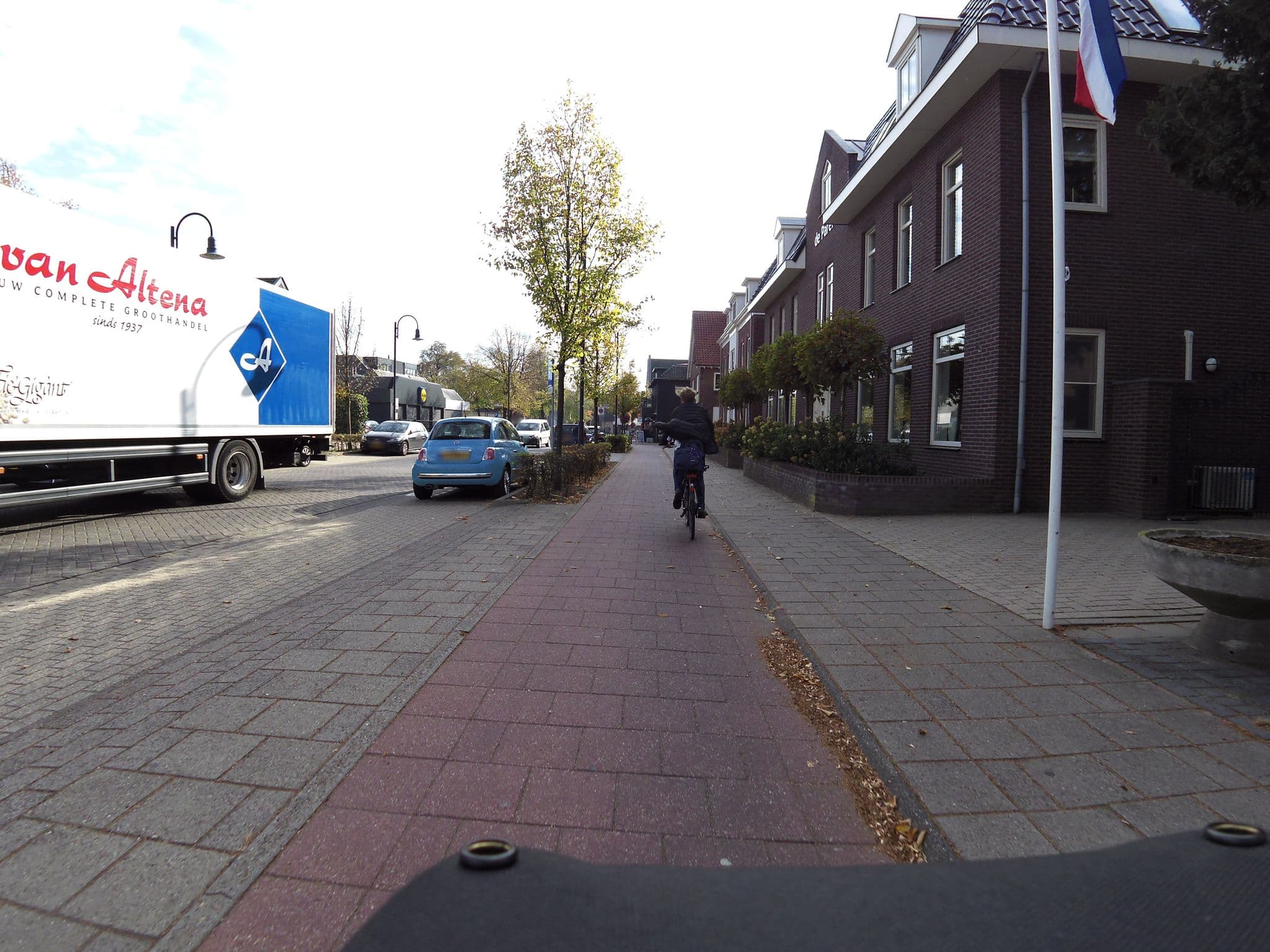 Street view near B&B Het Woonrijk, Bennekom — © sander_h (CC BY-SA · Mapillary)
