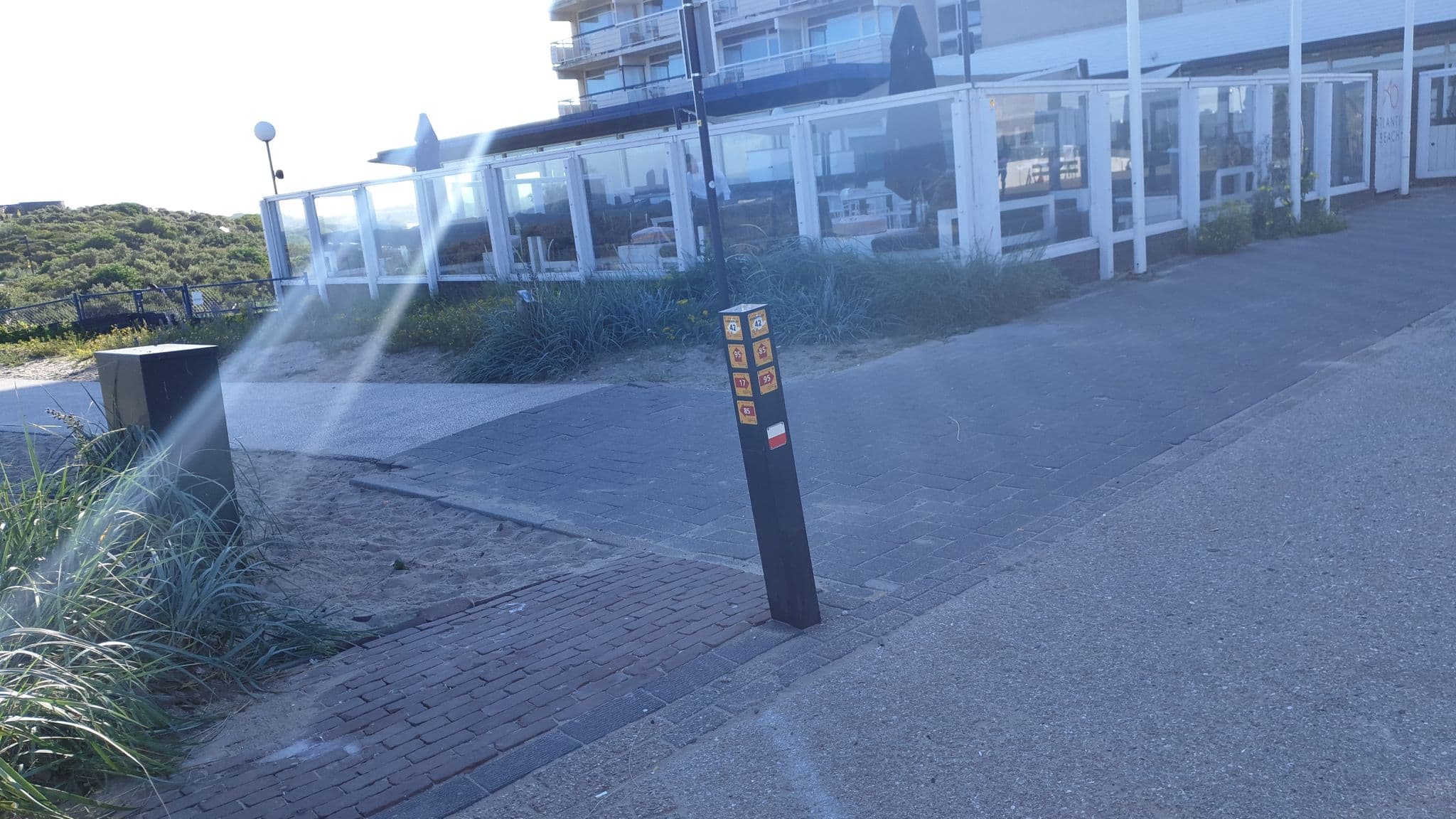 Street view near Hotel NH Atlantic Den Haag, Kijkduin — © pelderson (CC BY-SA · Mapillary)