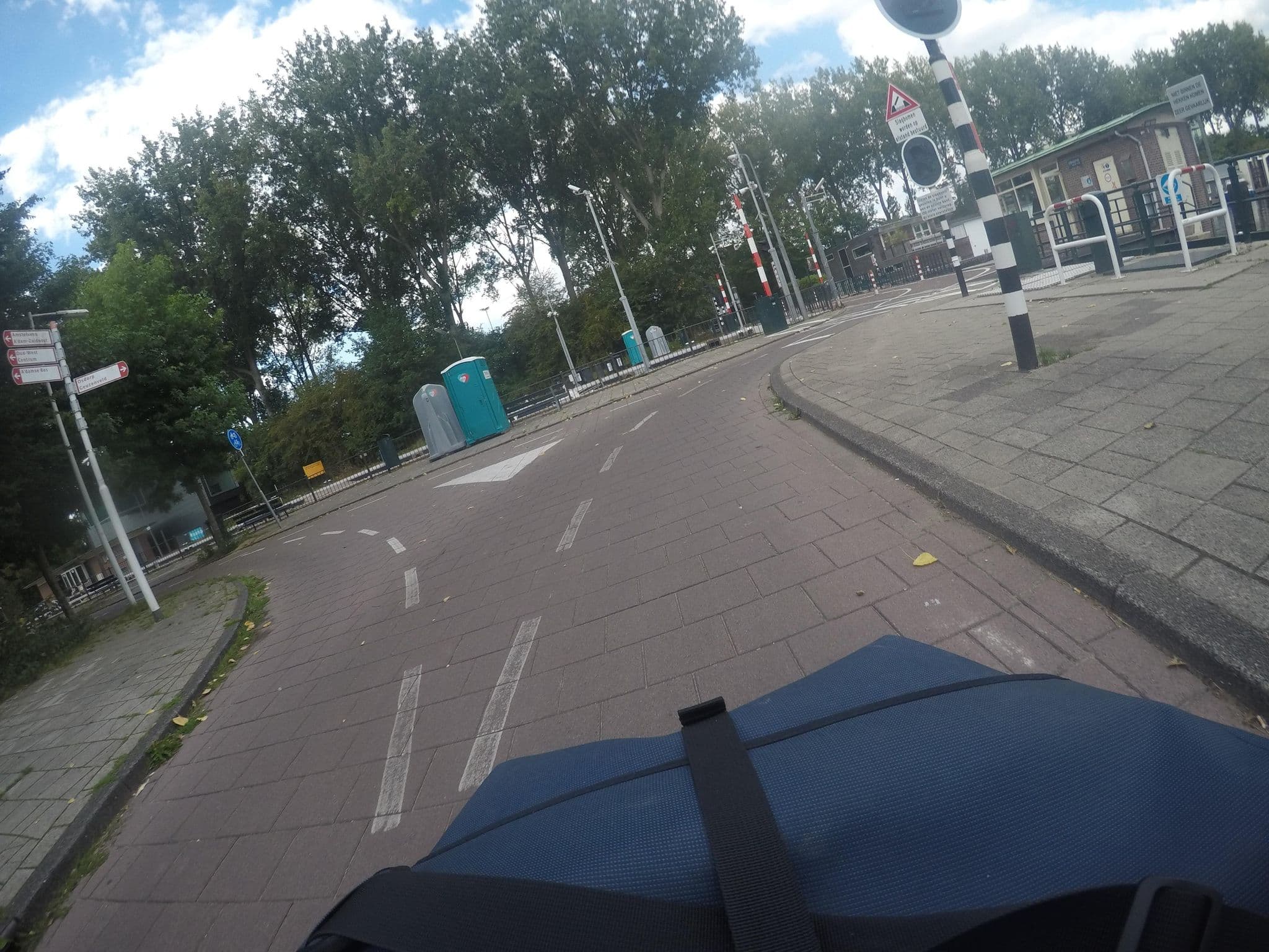 Street view near B&B Houseboat Gezina, Badhoevedorp — © mfa (CC BY-SA · Mapillary)