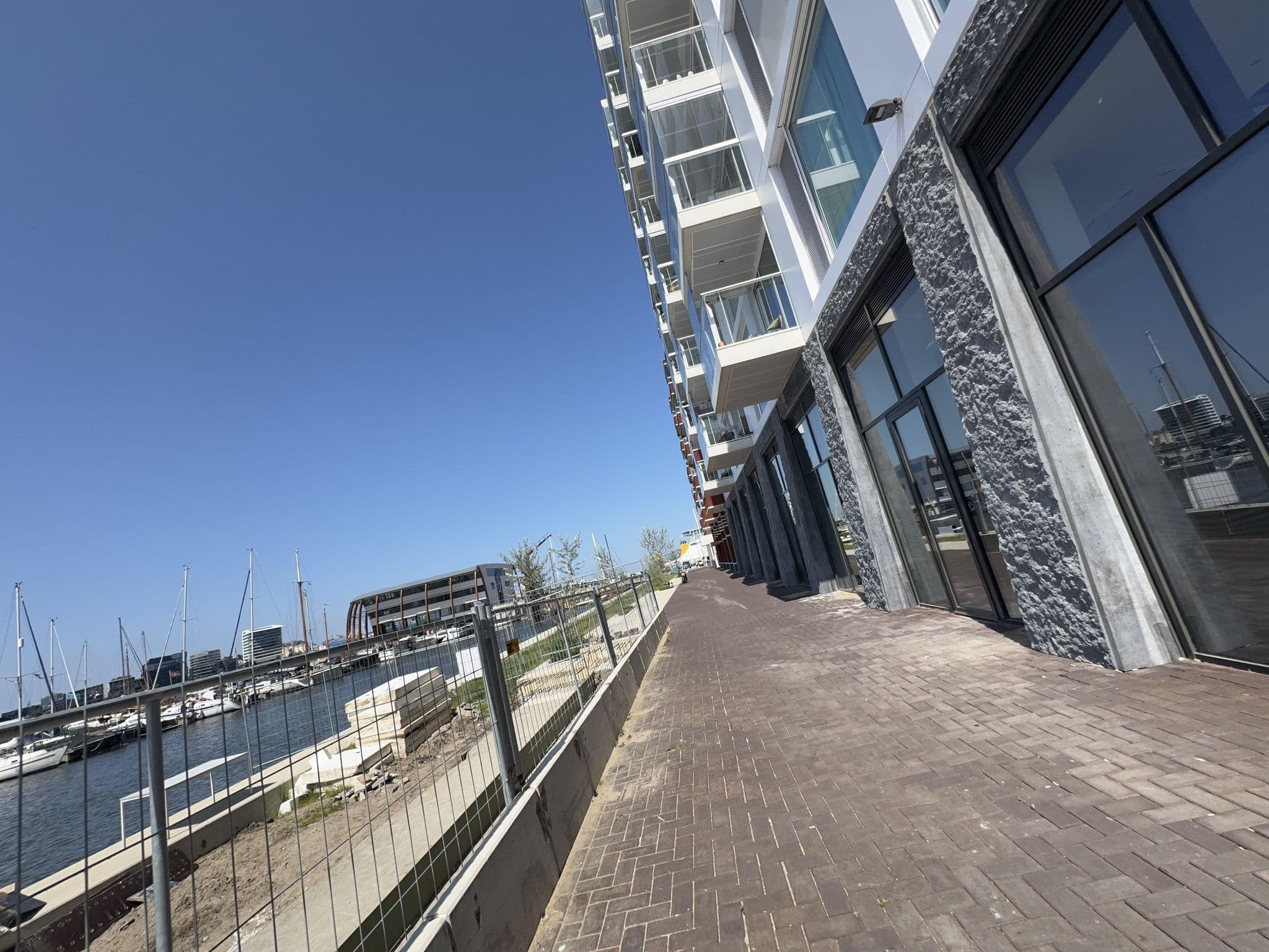 Street view near Romantic Classic Sail Yacht Amsterdam, Kadoelen — © jakecopp (CC BY-SA · Mapillary)