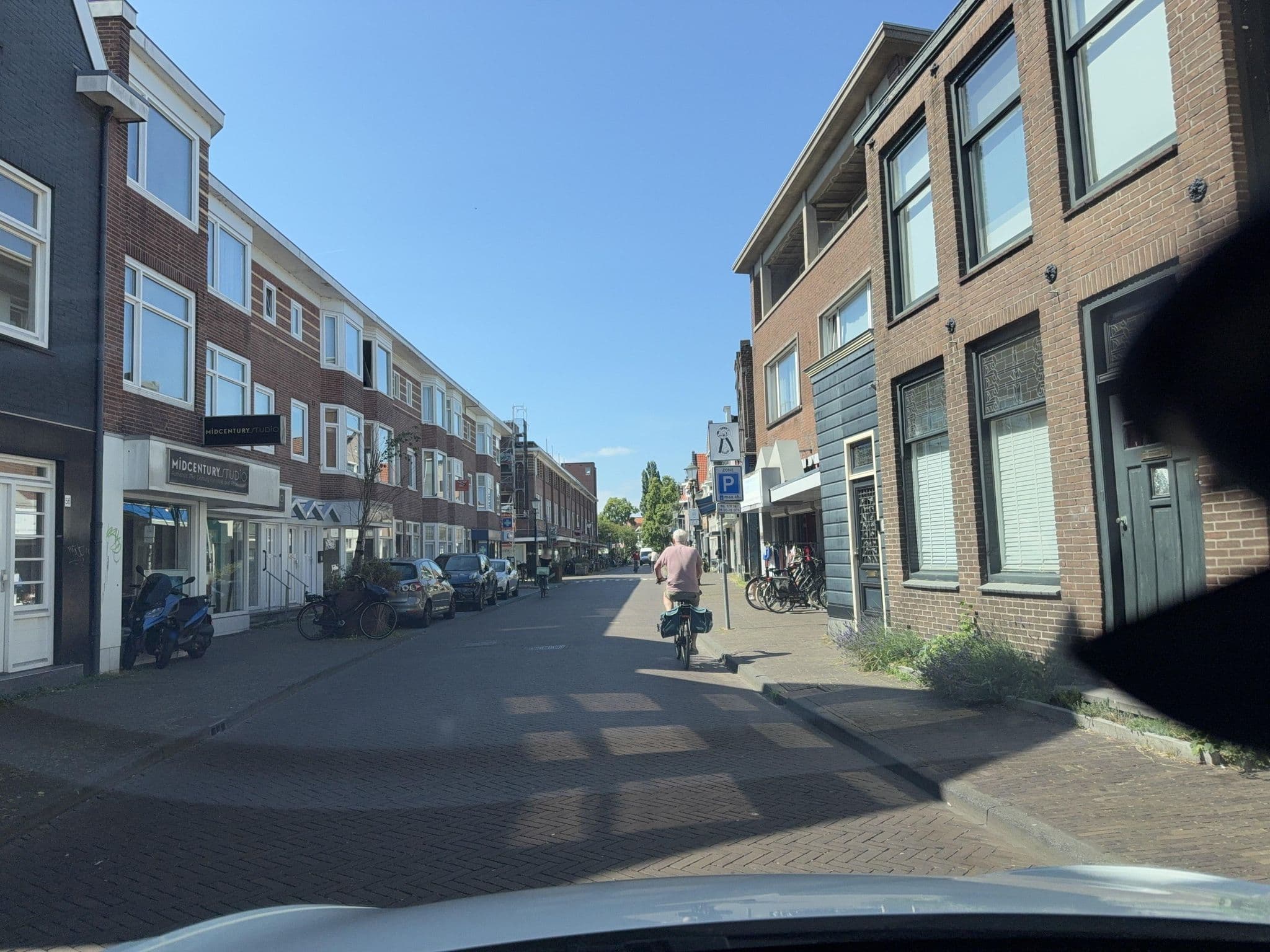 Street view near Huis op de Dijk, Zaandam — © ottor (CC BY-SA · Mapillary)