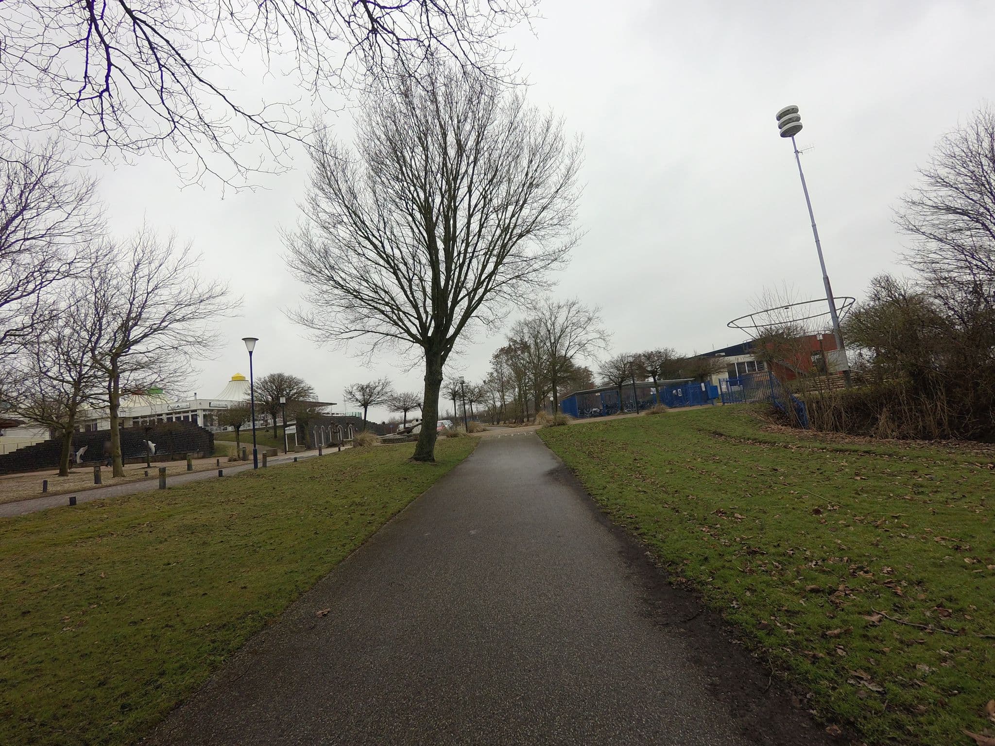 Street view near Chalets-Makkum Chaletverhuur-verkoop, Makkum — © ankeric (CC BY-SA · Mapillary)
