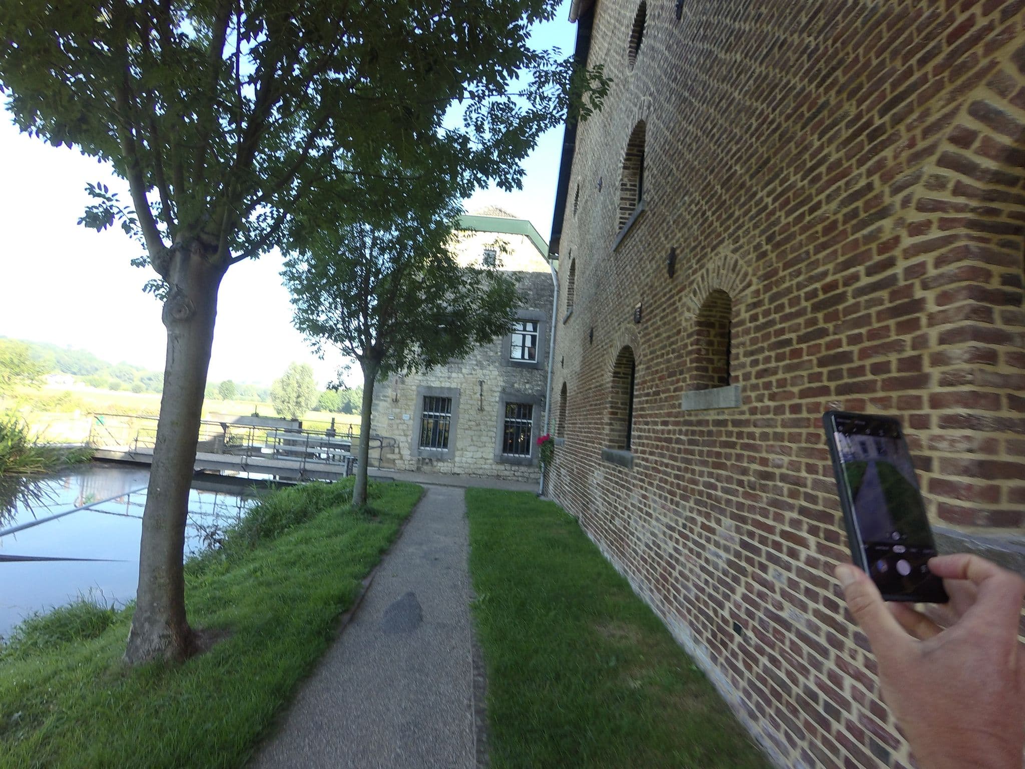 Street view near Aan de Watermolen vakantiewoningen, Wijlre — © madel (CC BY-SA · Mapillary)