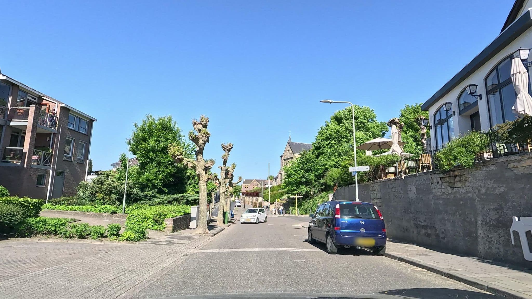 Street view near Jeanneke Bosch, Klimmen — © thewizard (CC BY-SA · Mapillary)