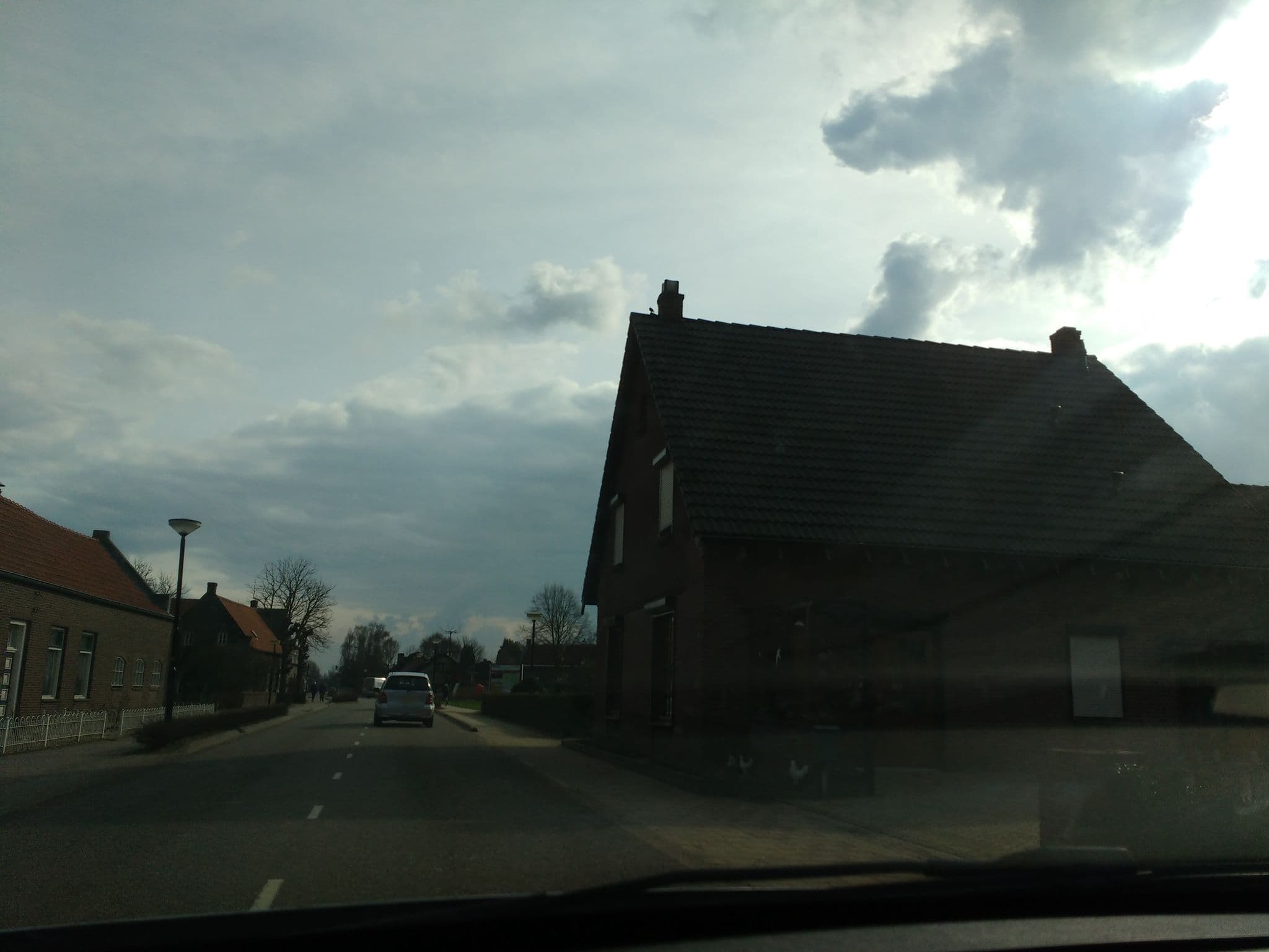 Street view near Pension Hendriks, Nieuw-Bergen — © botar (CC BY-SA · Mapillary)