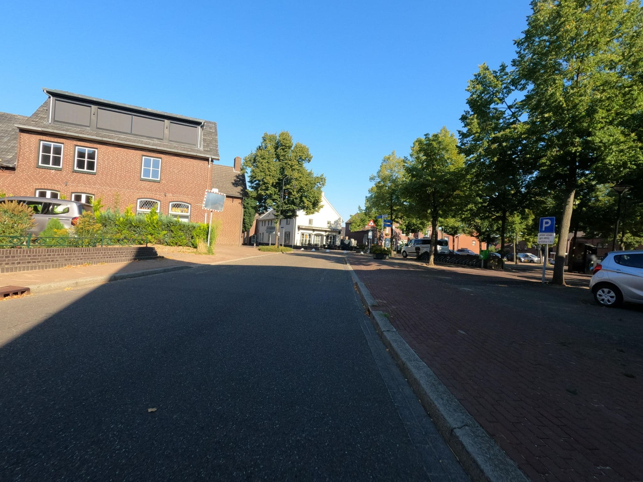 Street view near Pension A.M. Schoenmakers-Berben, Vlodrop — © hektor1989 (CC BY-SA · Mapillary)