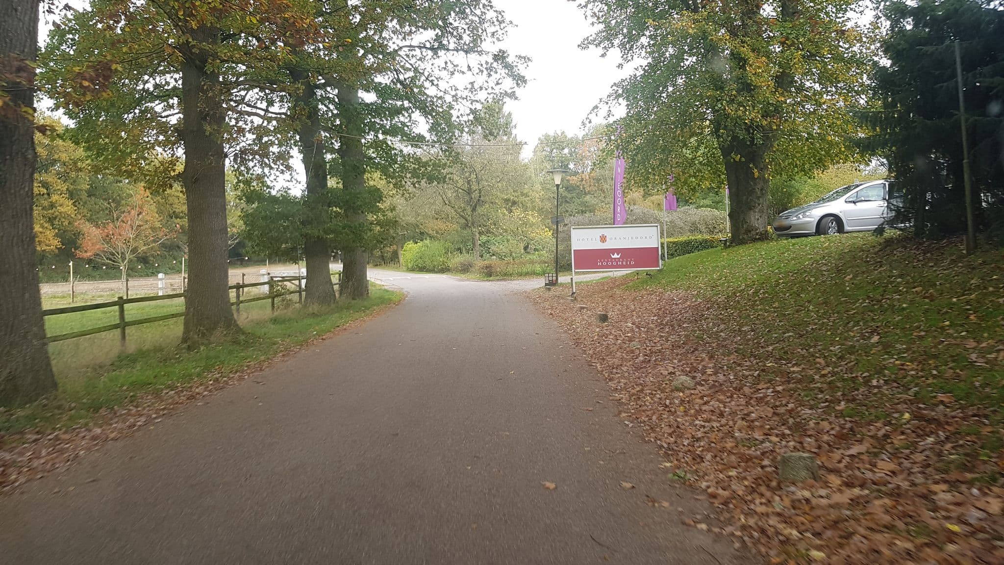Street view near Hotel Oranjeoord, Berg en Bos — © maasgis (CC BY-SA · Mapillary)