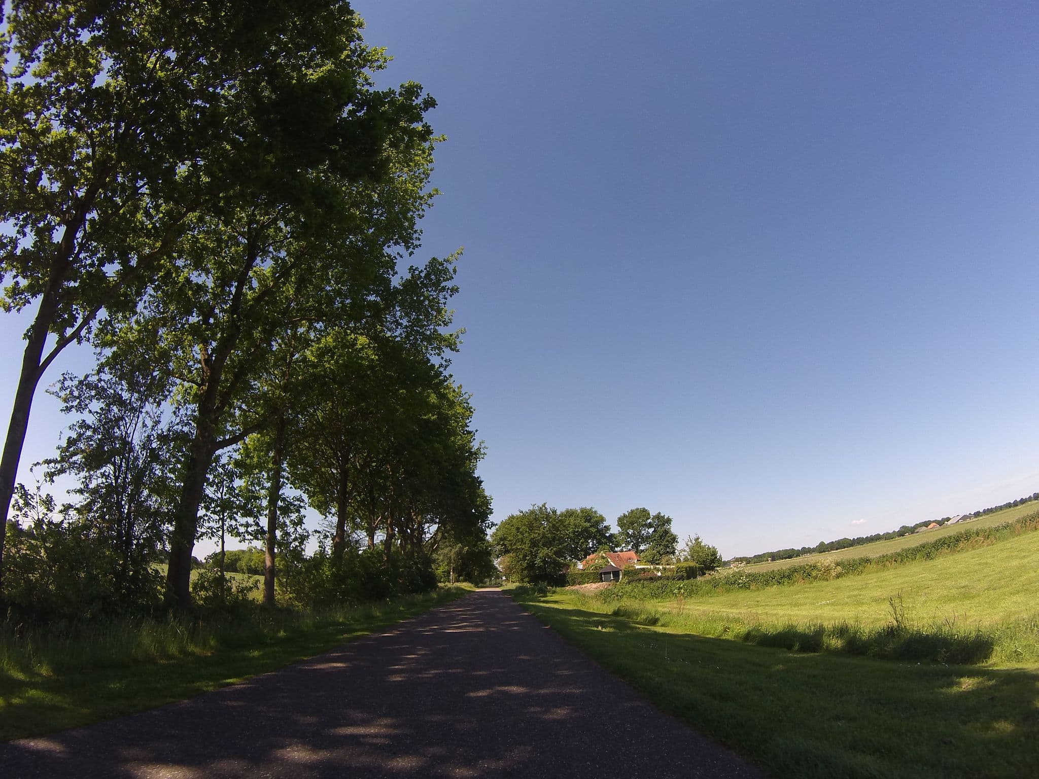 Street view near B&B Mekelermeer, Oosterhesselen — © ligfietser (CC BY-SA · Mapillary)