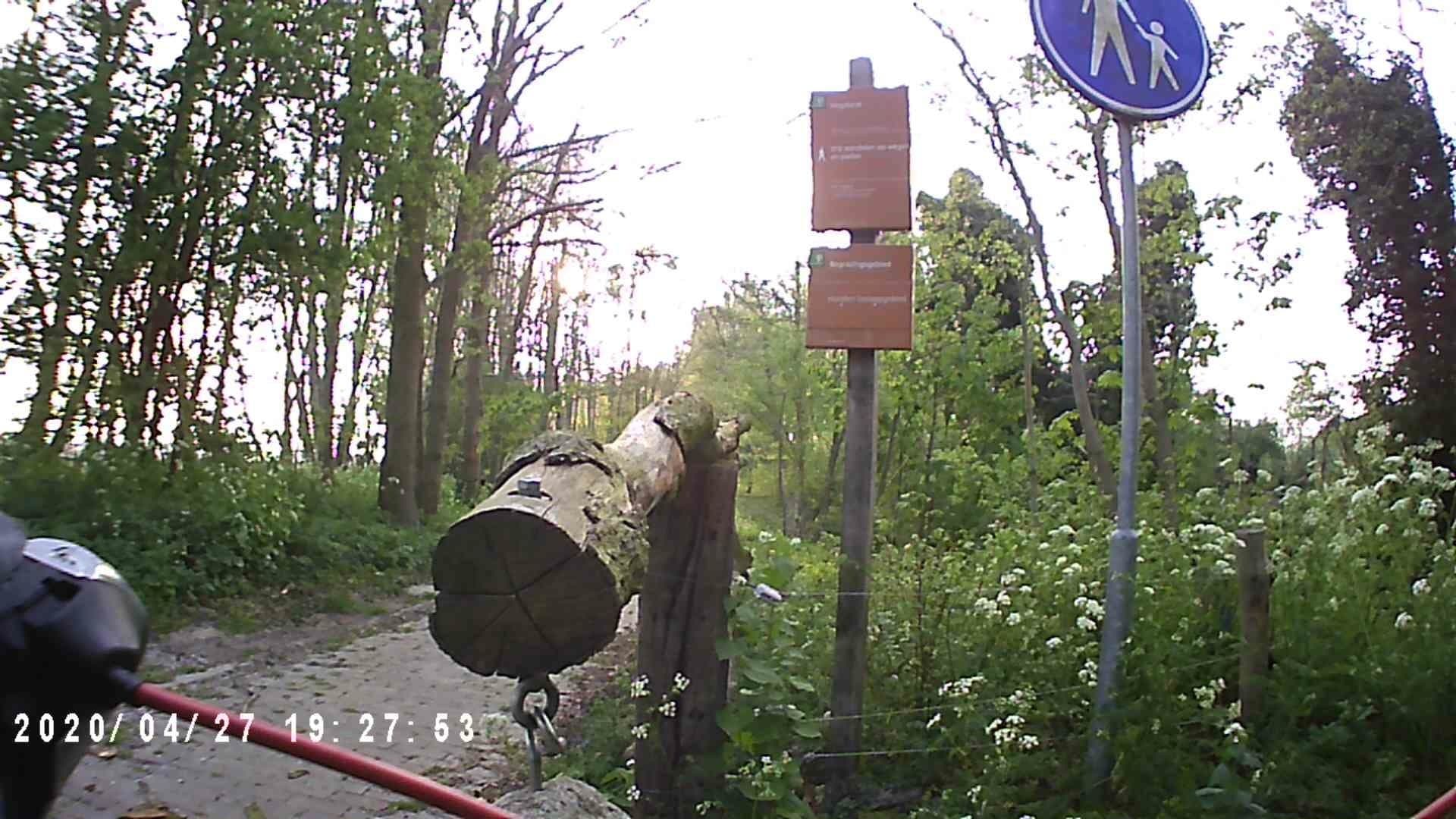 Street view near Woonwagen Wadkovice, Eenrum — © ezinge (CC BY-SA · Mapillary)
