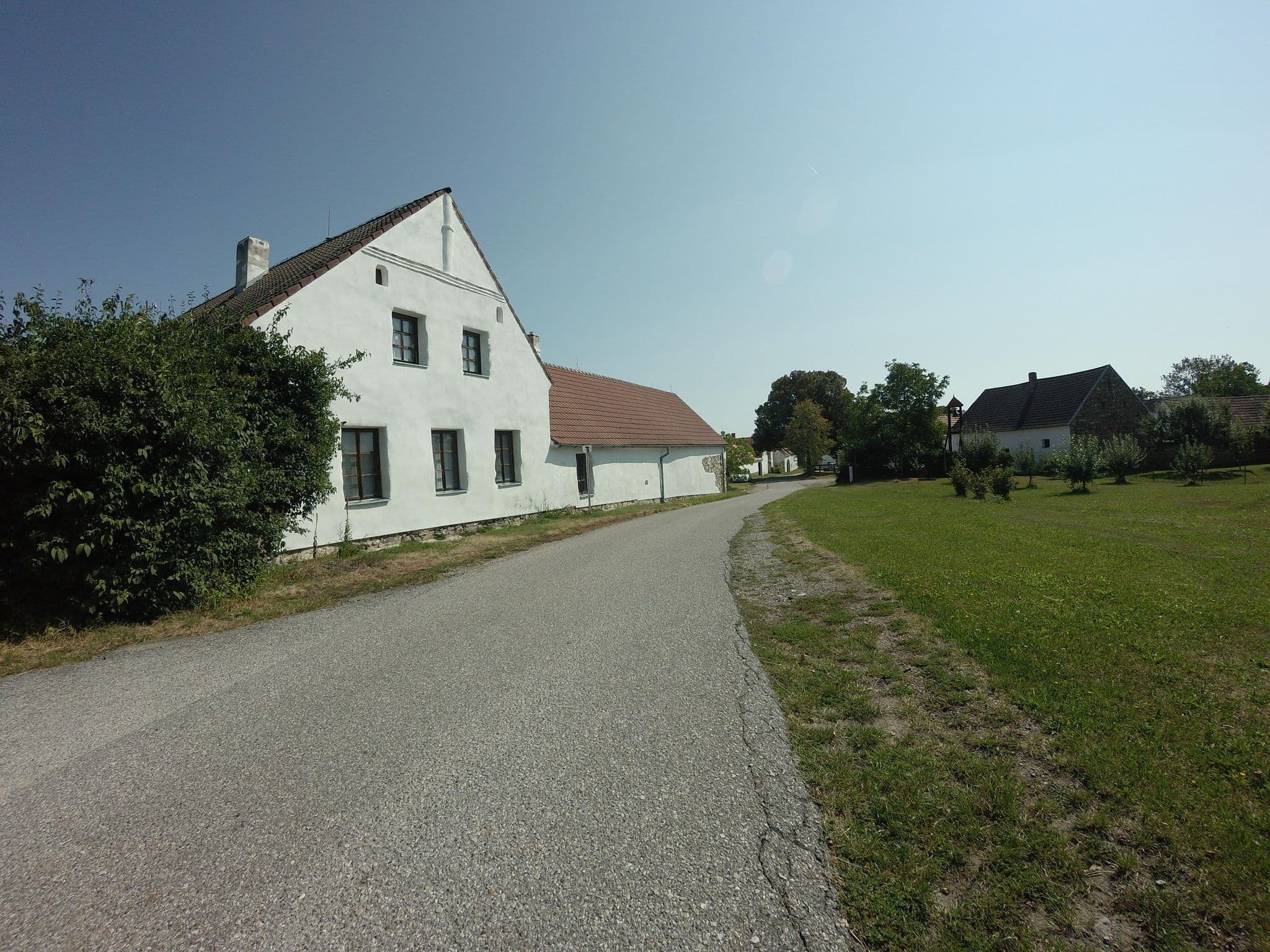 Street view near Penzion U Badyho, Kamenný Újezd — © tobiaso (CC BY-SA · Mapillary)