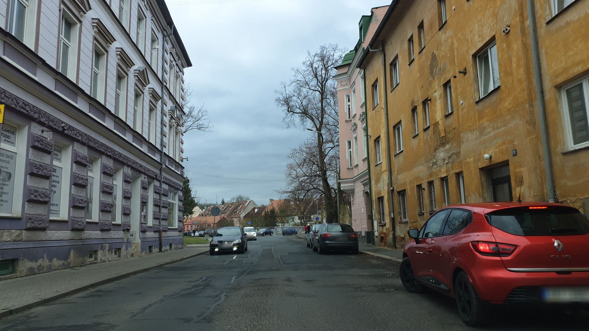 Street view near UBYTOVNA DOMOV - CHEB, Cheb — © canislupus (CC BY-SA · Mapillary)