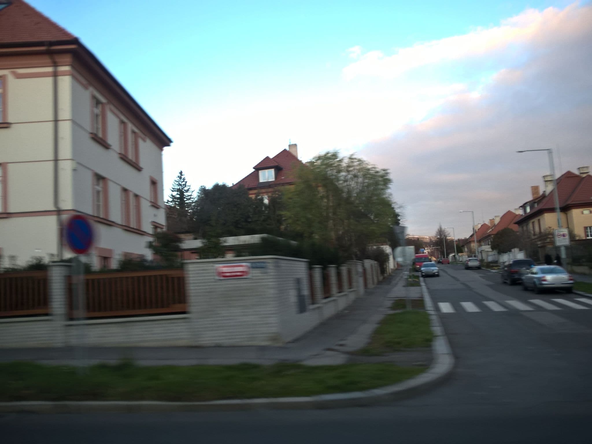 Street view near Pension Subrt, Košíře — © pbb (CC BY-SA · Mapillary)