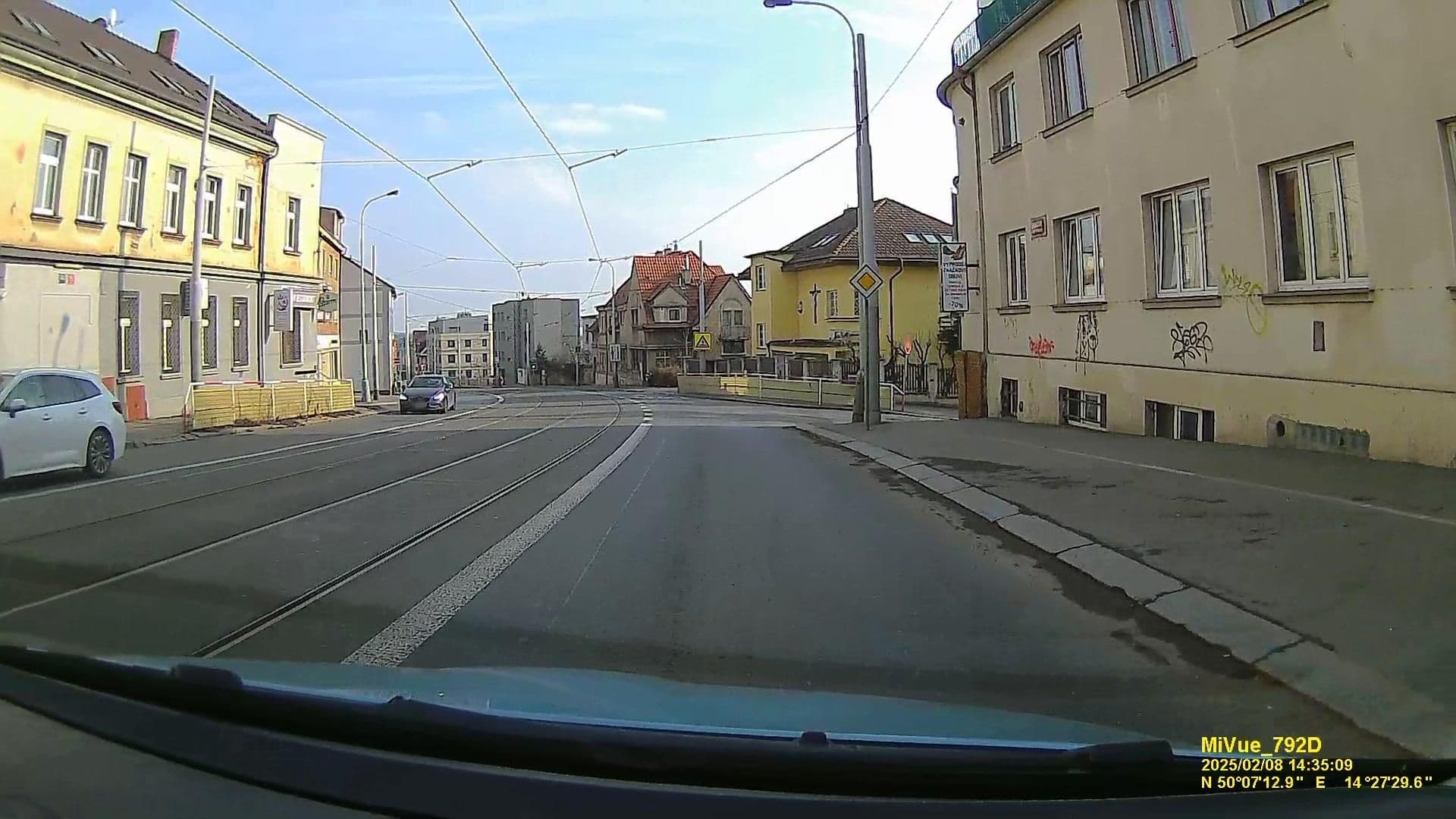 Street view near CubeNeumann, Kobylisy — © jicoord (CC BY-SA · Mapillary)