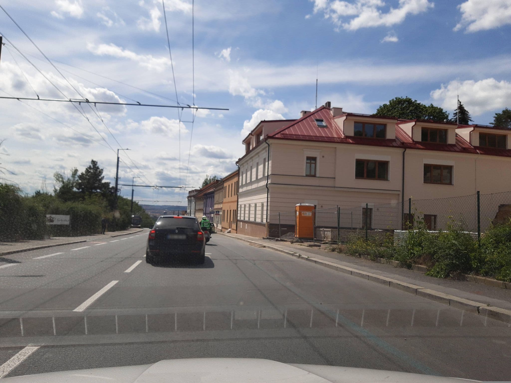 Street view near Pension Dobroucký, Prosek — © gob (CC BY-SA · Mapillary)