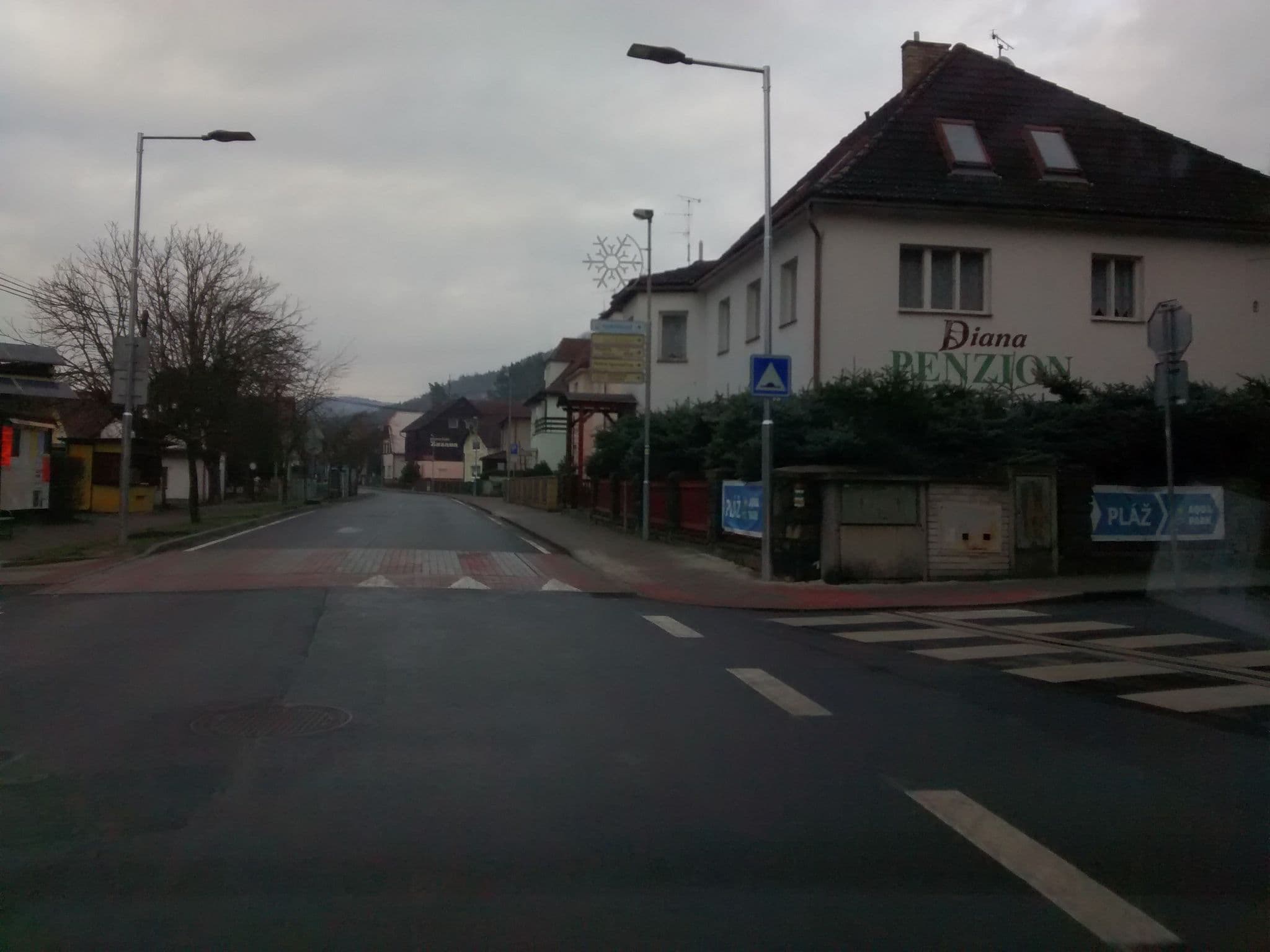 Street view near Penzion Diana, Doksy — © jackhat (CC BY-SA · Mapillary)
