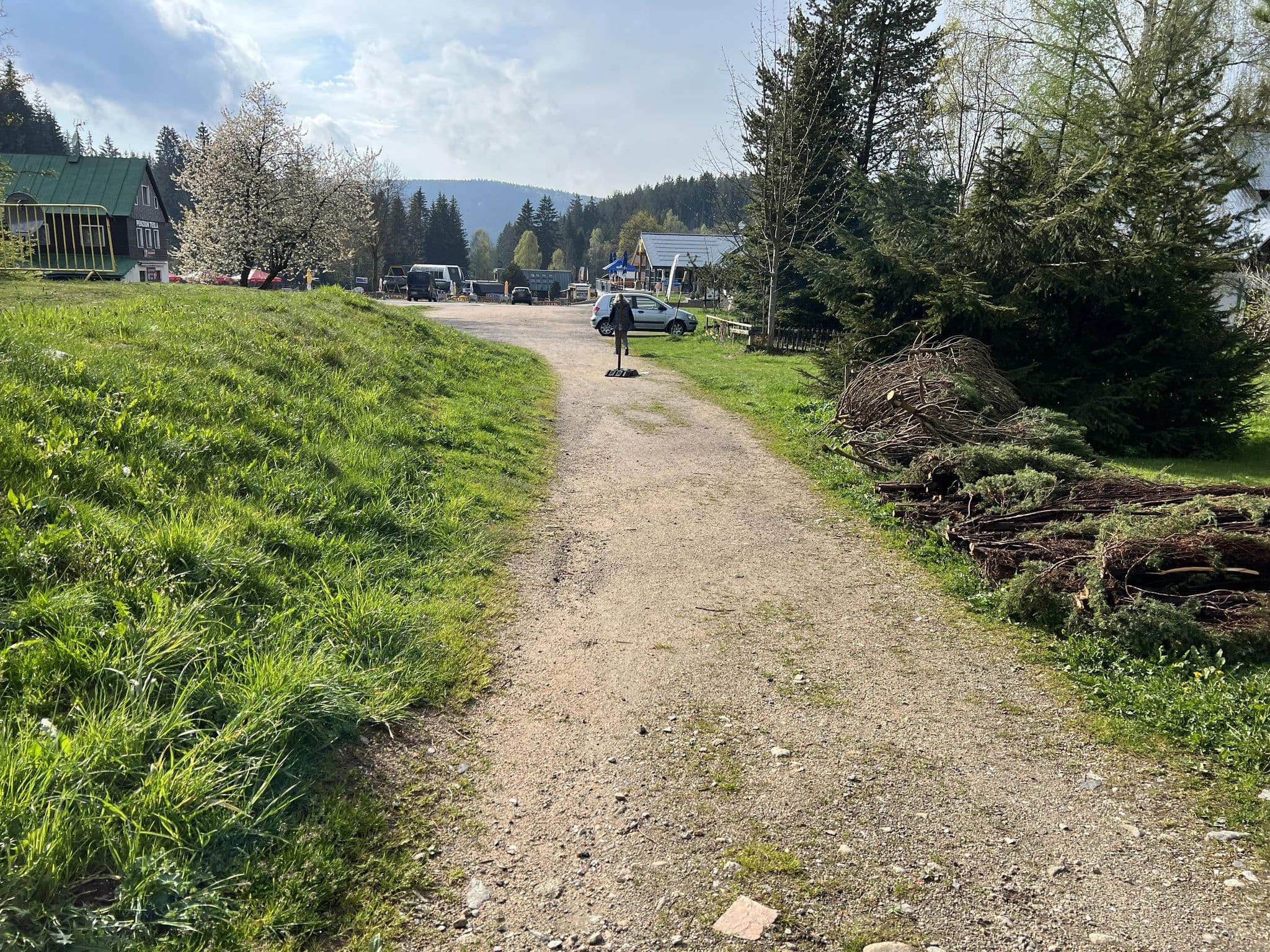 Street view near Vila Martin, Harrachov — © stefanhrt (CC BY-SA · Mapillary)