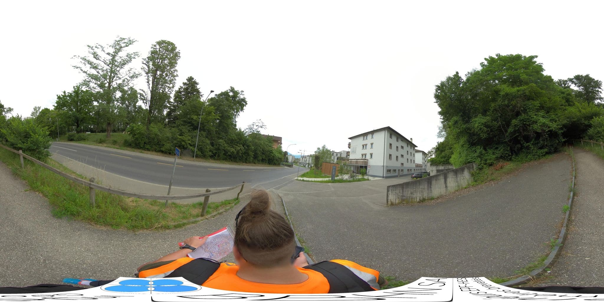 Street view near Hotel Le Parc, Chavannes — © gchapotte (CC BY-SA · Mapillary)