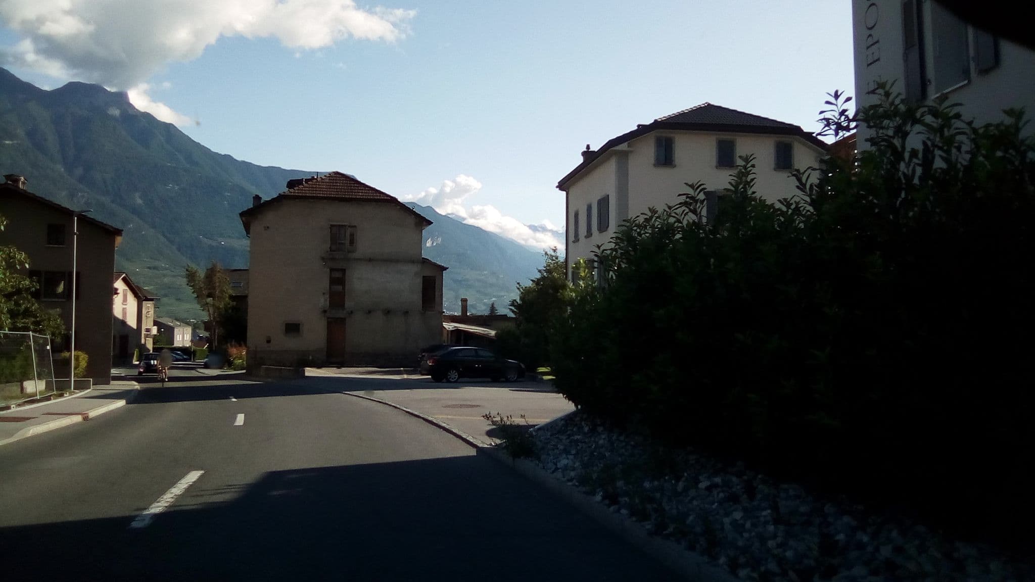 Street view near Restaurant-Pension Ardevaz, Leytron — © randalf (CC BY-SA · Mapillary)