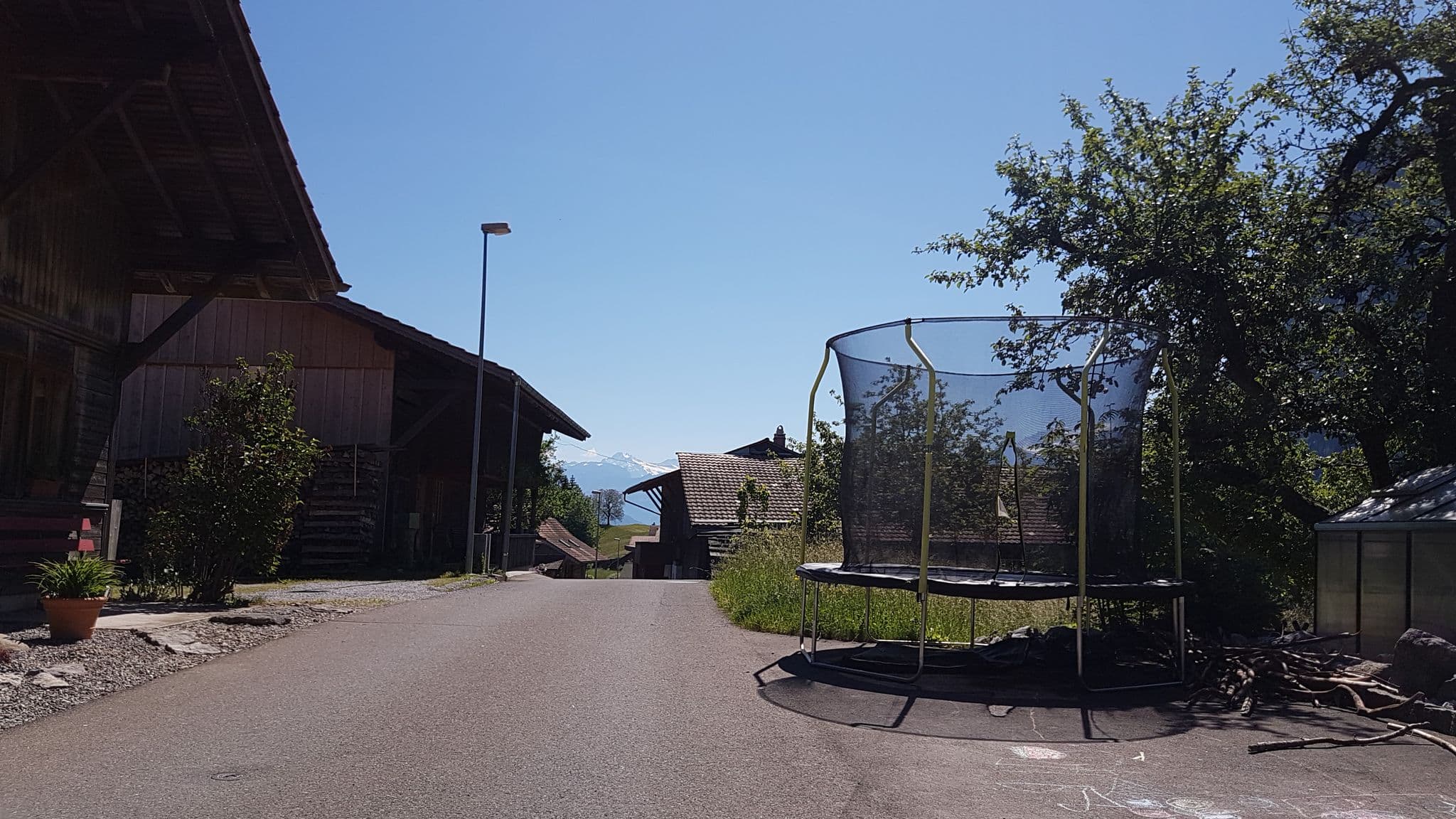 Street view near BnB Niederstocken, Thierachern — © trac71 (CC BY-SA · Mapillary)