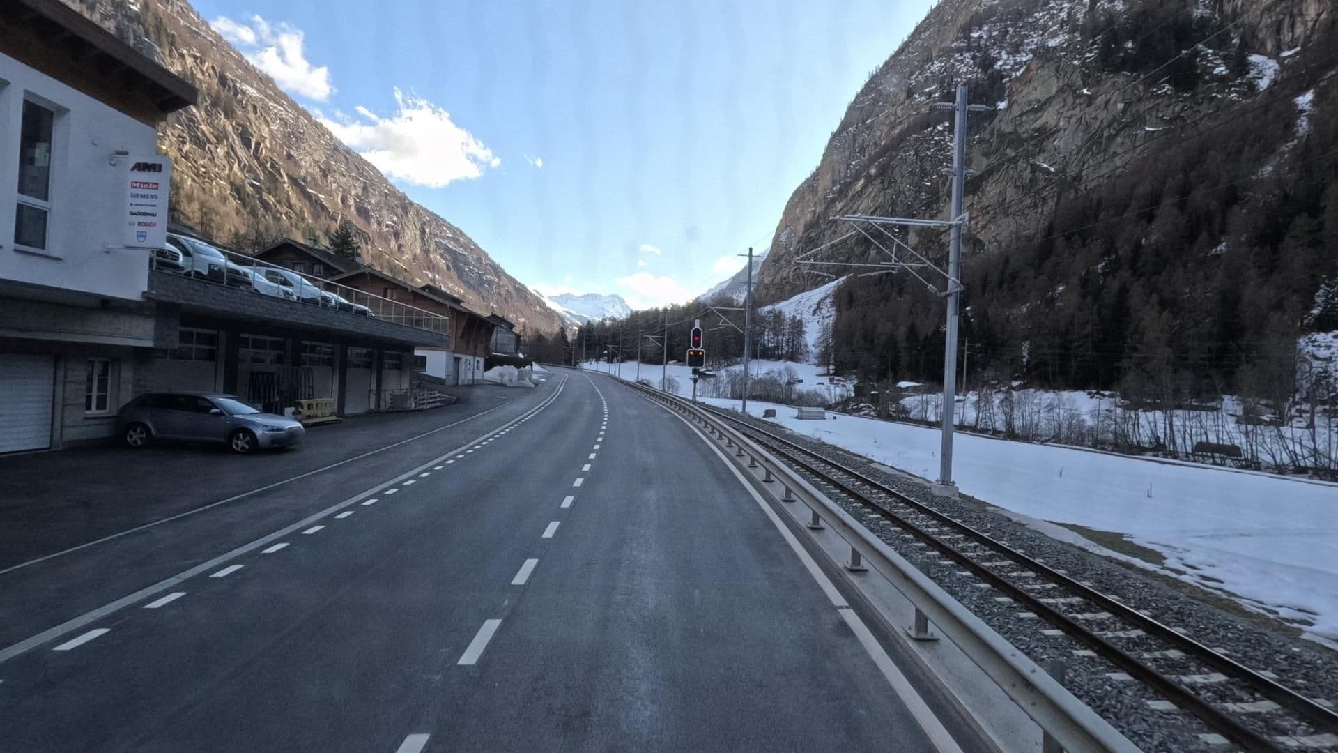 Street view near Bergfreund (-Lorenz), Sankt Niklaus — © bct (CC BY-SA · Mapillary)