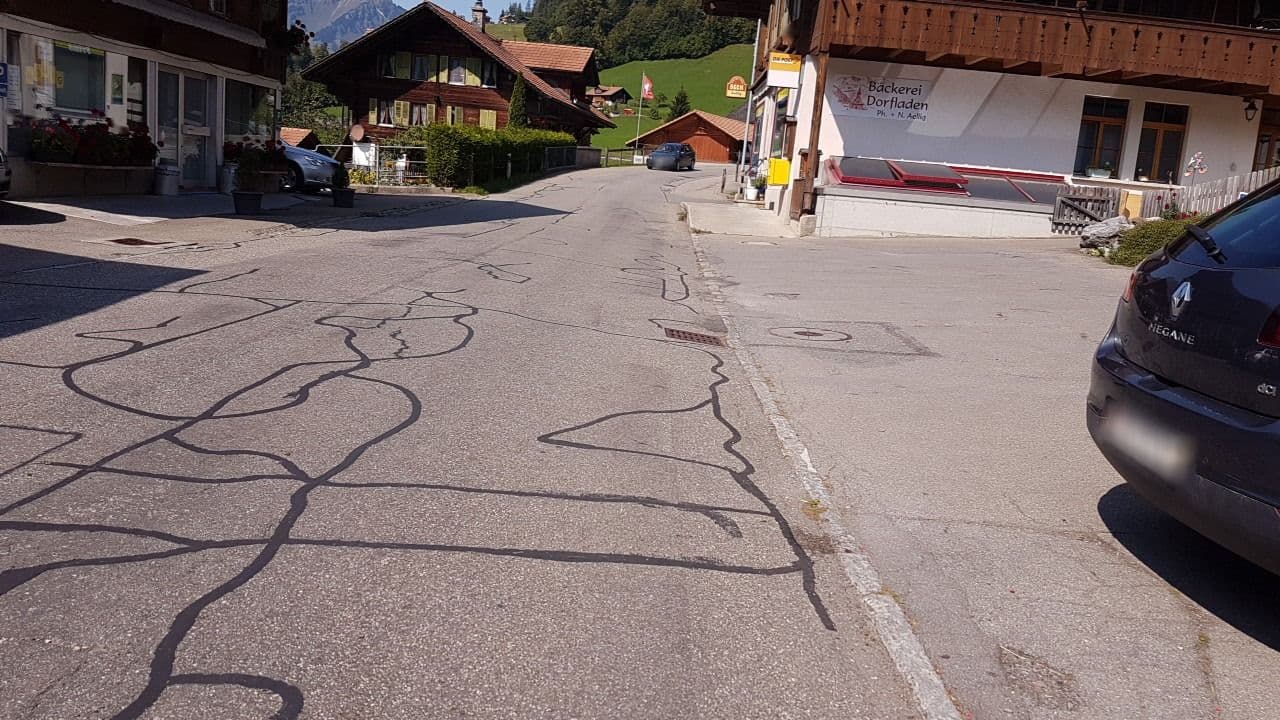 Street view near Bären, Frutigen — © trac71 (CC BY-SA · Mapillary)