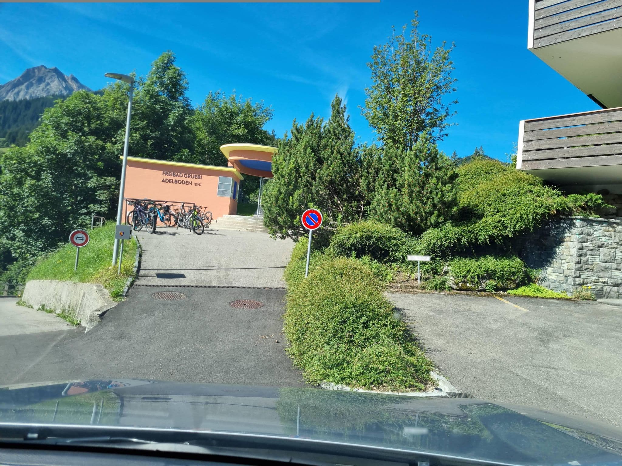 Street view near Chalet Krokus, Adelboden — © Yha1 (CC BY-SA · Mapillary)