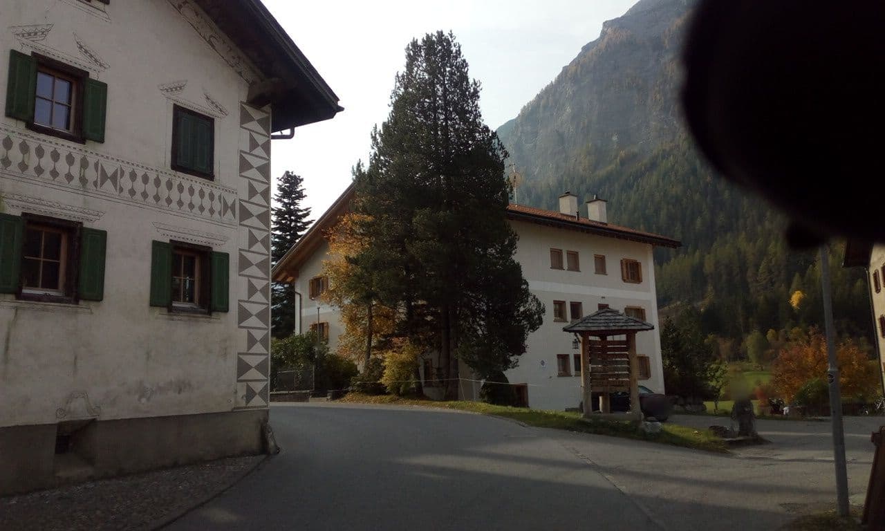 Street view near Kesch-Hütte SAC, Samedan — © selfishseahorse (CC BY-SA · Mapillary)