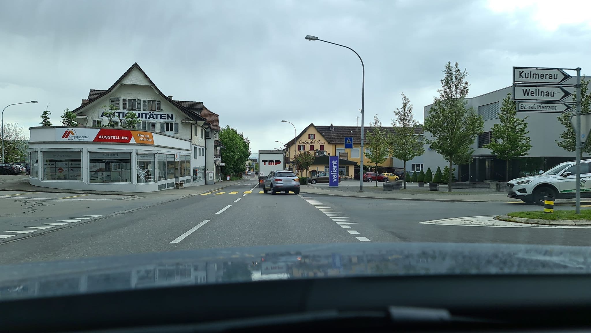 Street view near Gasthaus zum Rössli, Triengen — © alexanderar (CC BY-SA · Mapillary)
