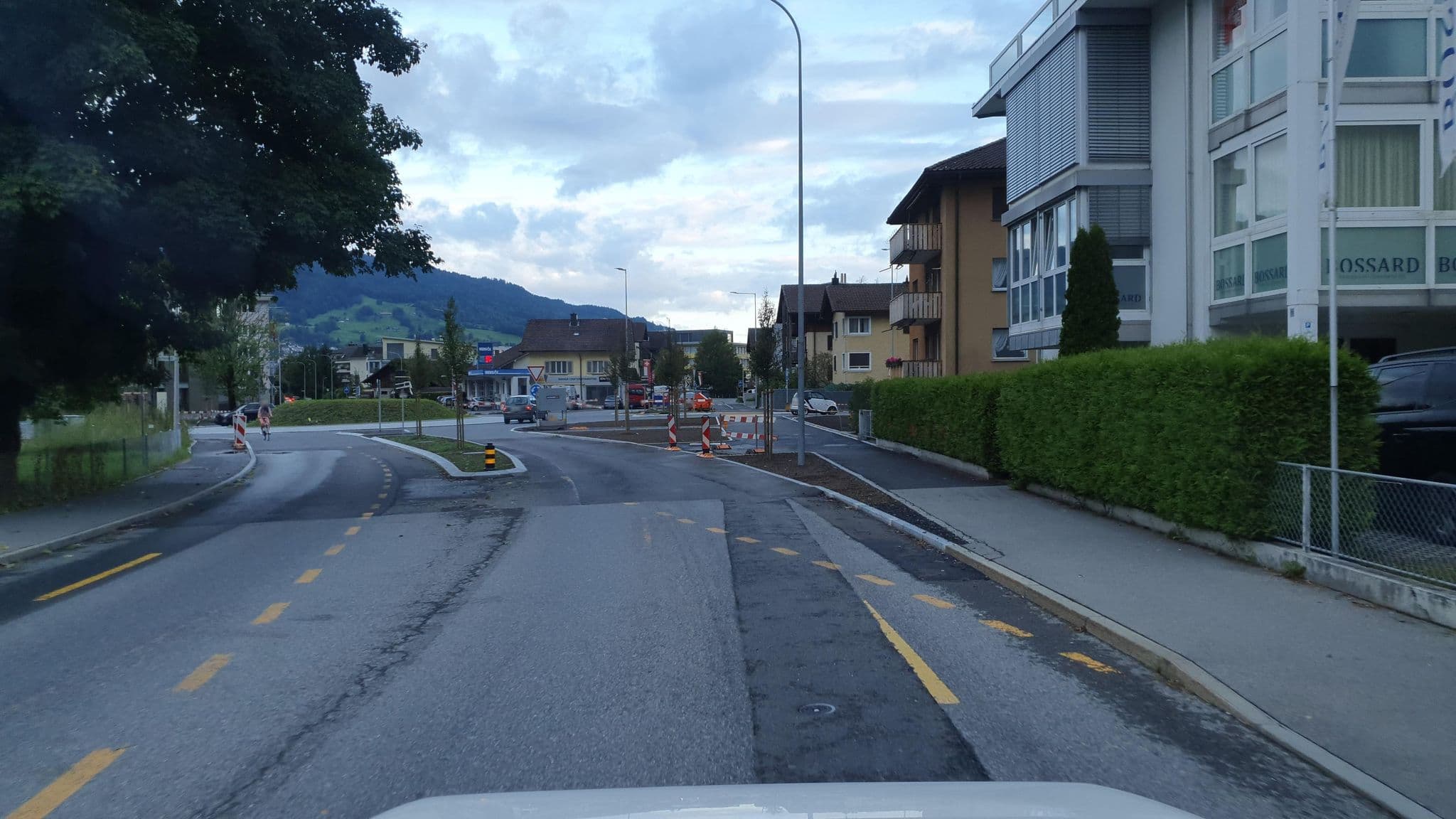 Street view near La Prima Management AG, Stansstad — © strassenfeger (CC BY-SA · Mapillary)