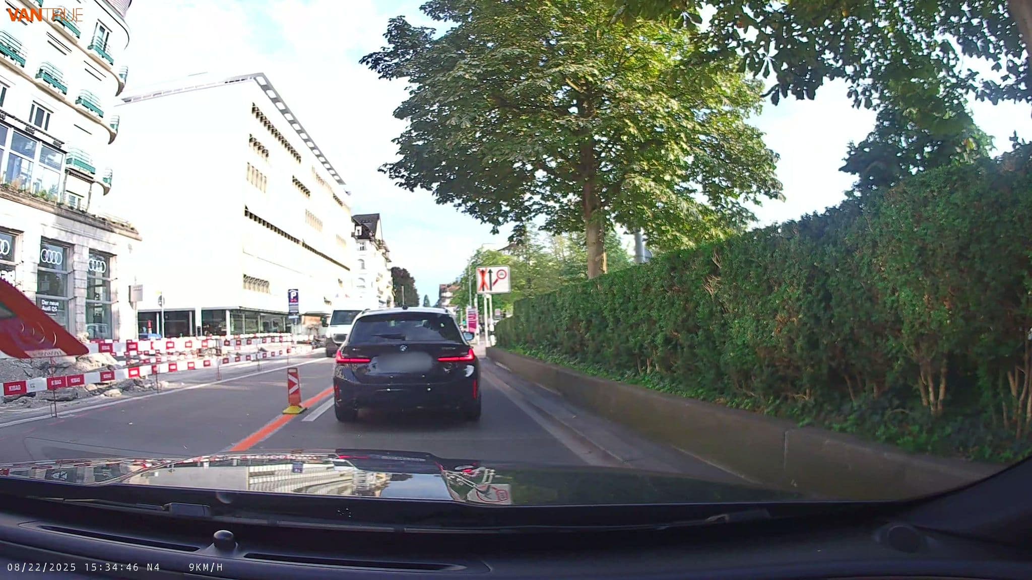 Street view near Ameron, Zürich — © fcignat (CC BY-SA · Mapillary)